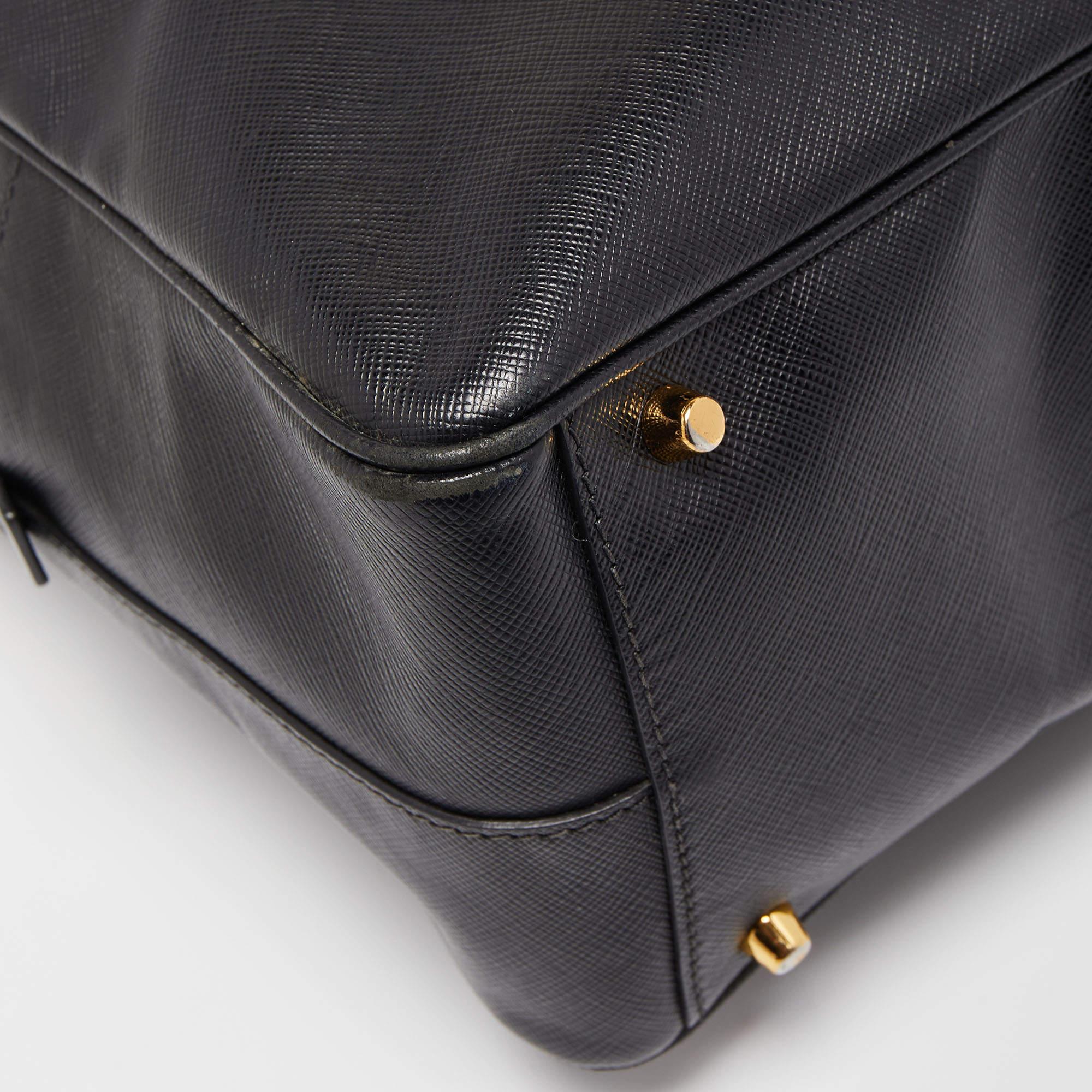 Prada Black Saffiano Lux Leather Bauletto Duffel Bag In Fair Condition In Dubai, Al Qouz 2