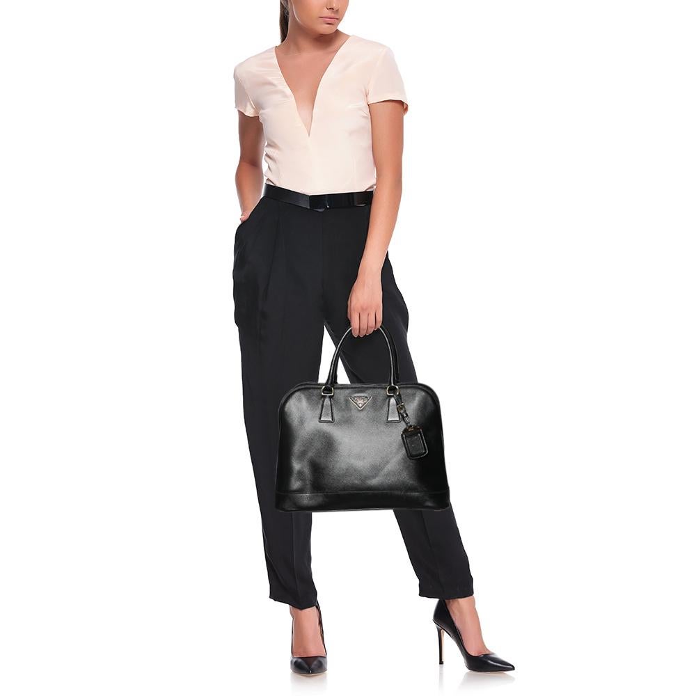 Prada Black Saffiano Lux Leather Dome Satchel In Good Condition In Dubai, Al Qouz 2