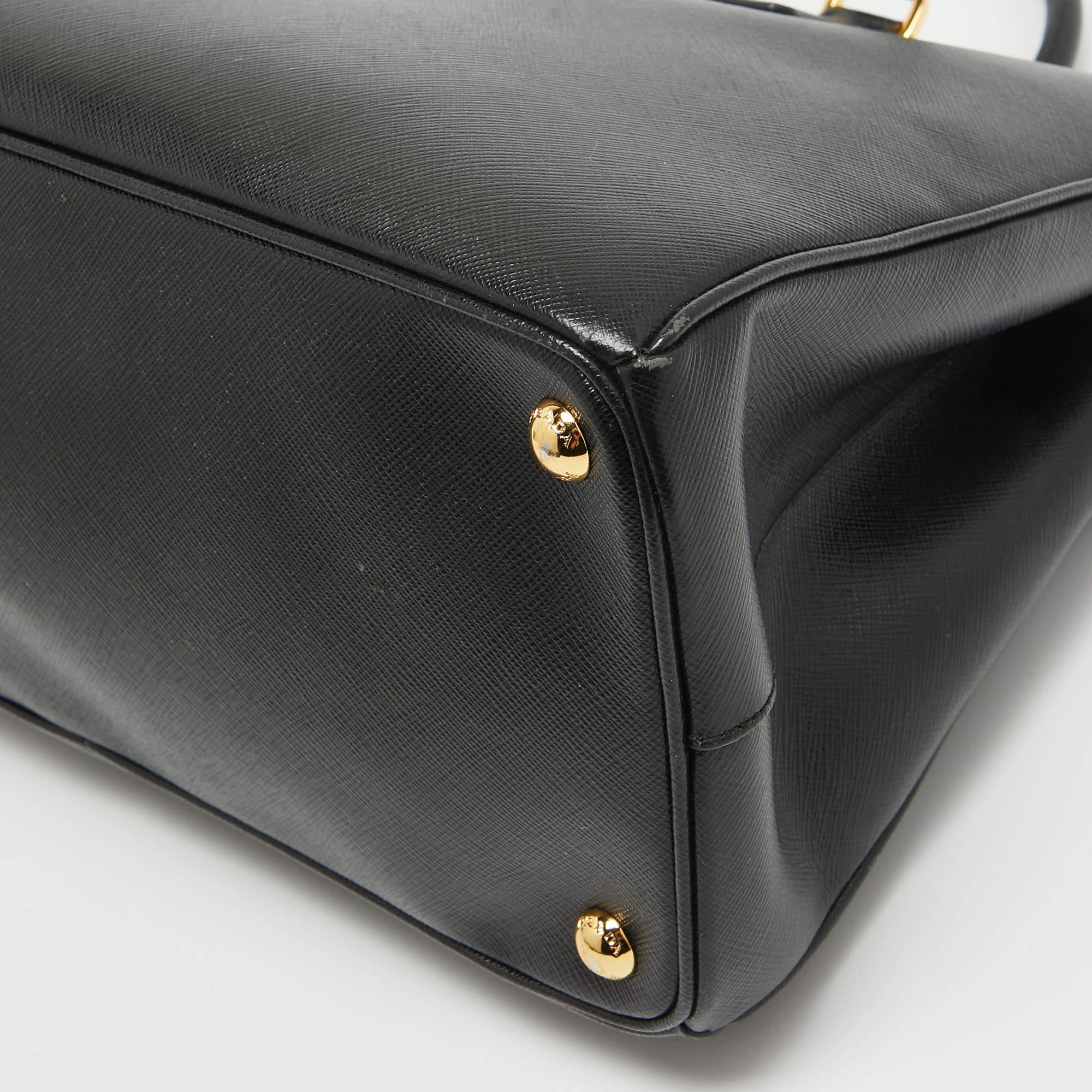 Prada Black Saffiano Lux Leather Medium Double Zip Tote For Sale 3