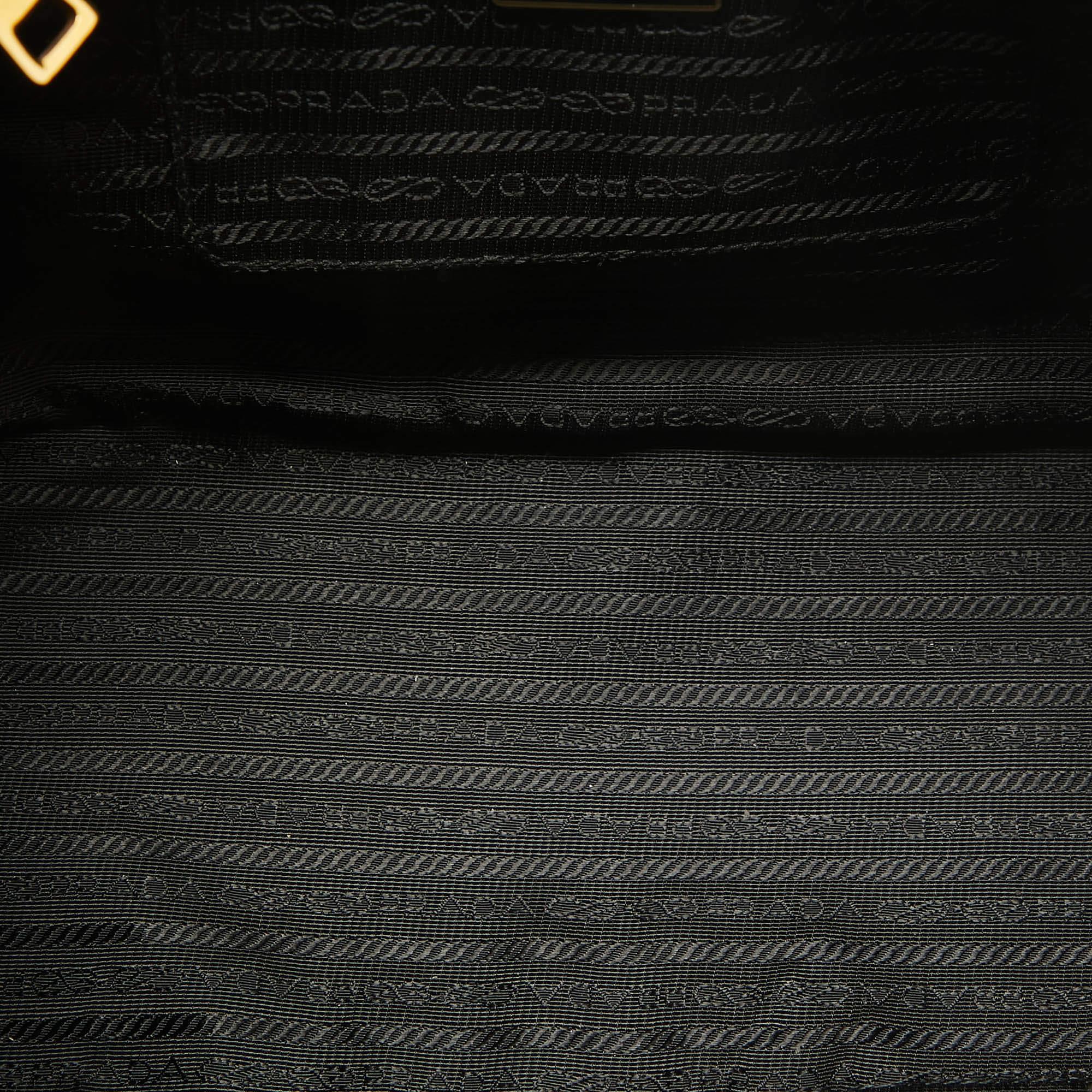 Prada Black Saffiano Lux Leather Medium Double Zip Tote For Sale 4