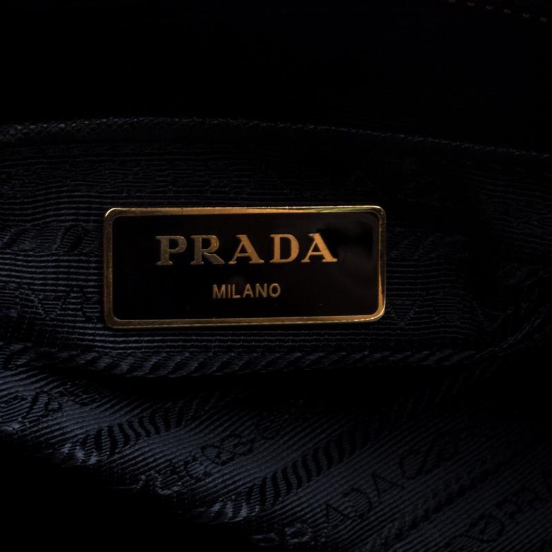 Women's Prada Black Saffiano Lux Leather Medium Galleria Double Zip Top Handle Bag