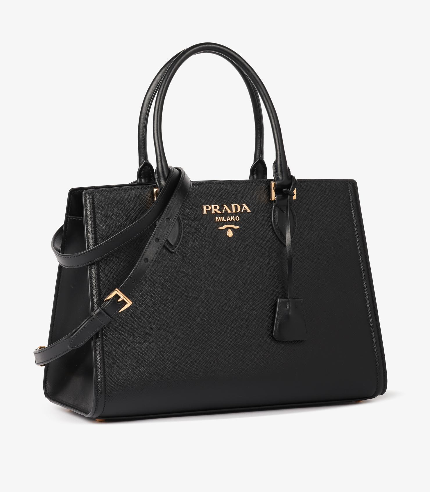 Nero Prada, Tote media in pelle saffiano e morbida di vitello nera in vendita