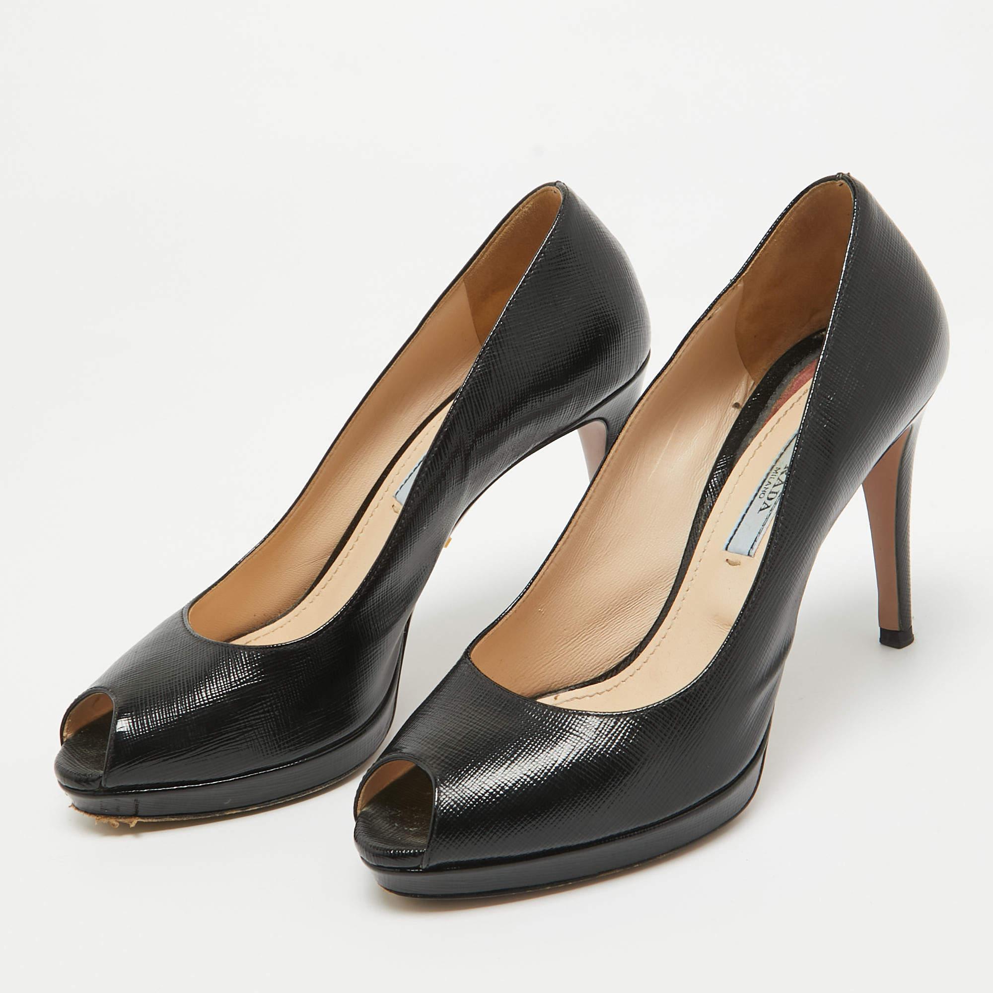Discover footwear elegance with these Prada womens pumps. Meticulously designed these heels marry fashion and comfort ensuring you shine in every setting.

