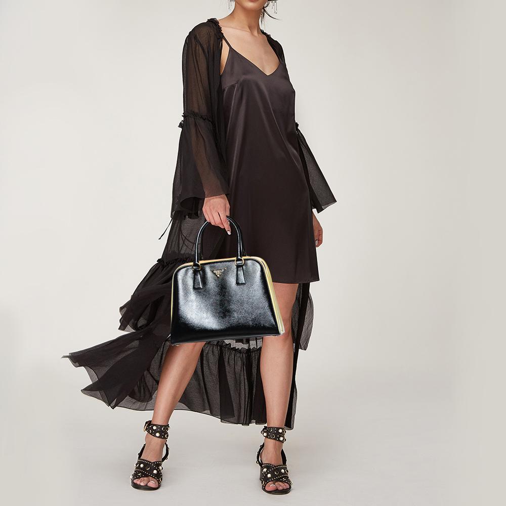 prada saffiano vernice bag