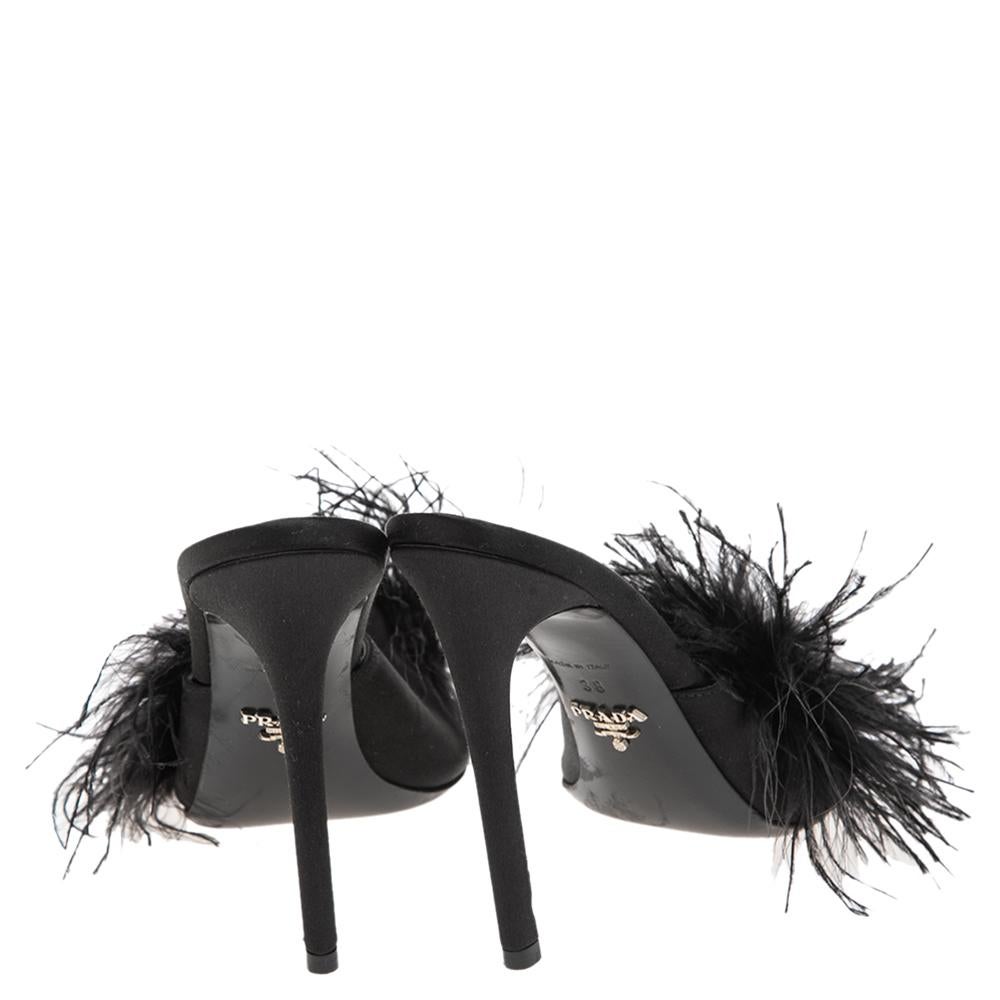 Donna Sandali Prada in raso nero e piume taglia 38