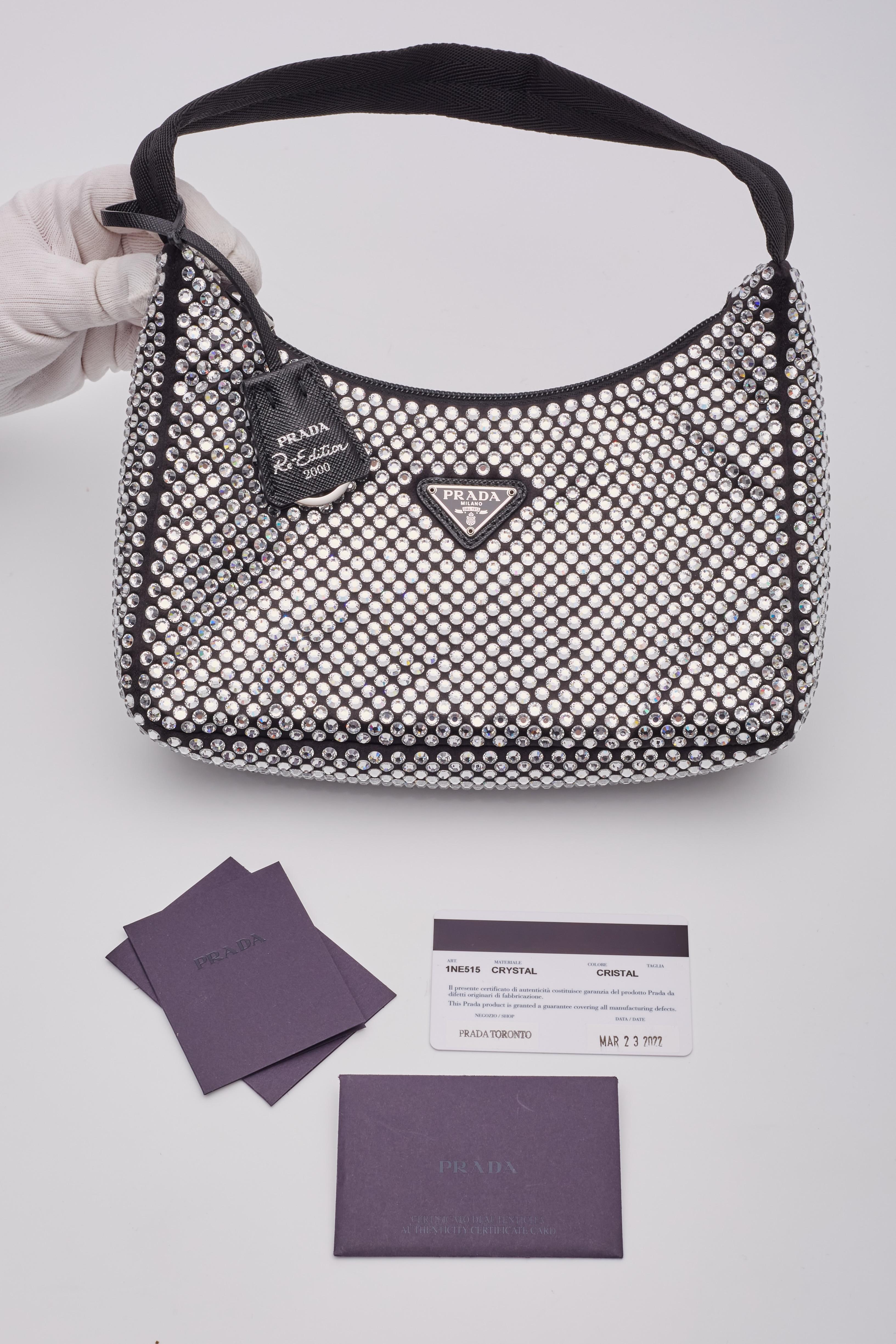 Prada - Mini sac en satin noir et cristal - Réédition 2000 en vente 8