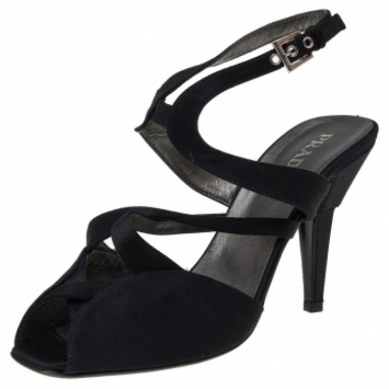 Noir Prada Black Satin Slingback Sandals Size 37.5 en vente