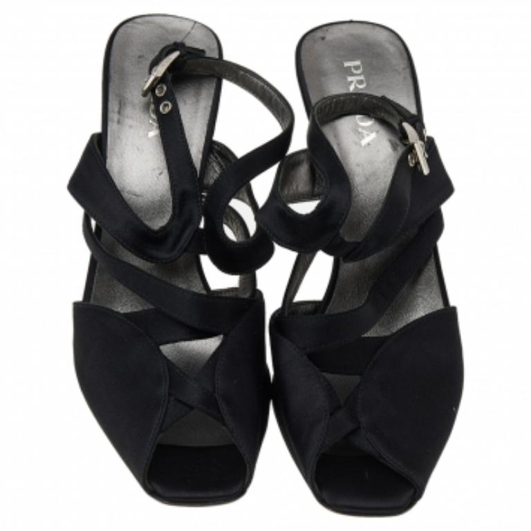 Prada Black Satin Slingback Sandals Size 37.5 en vente 1