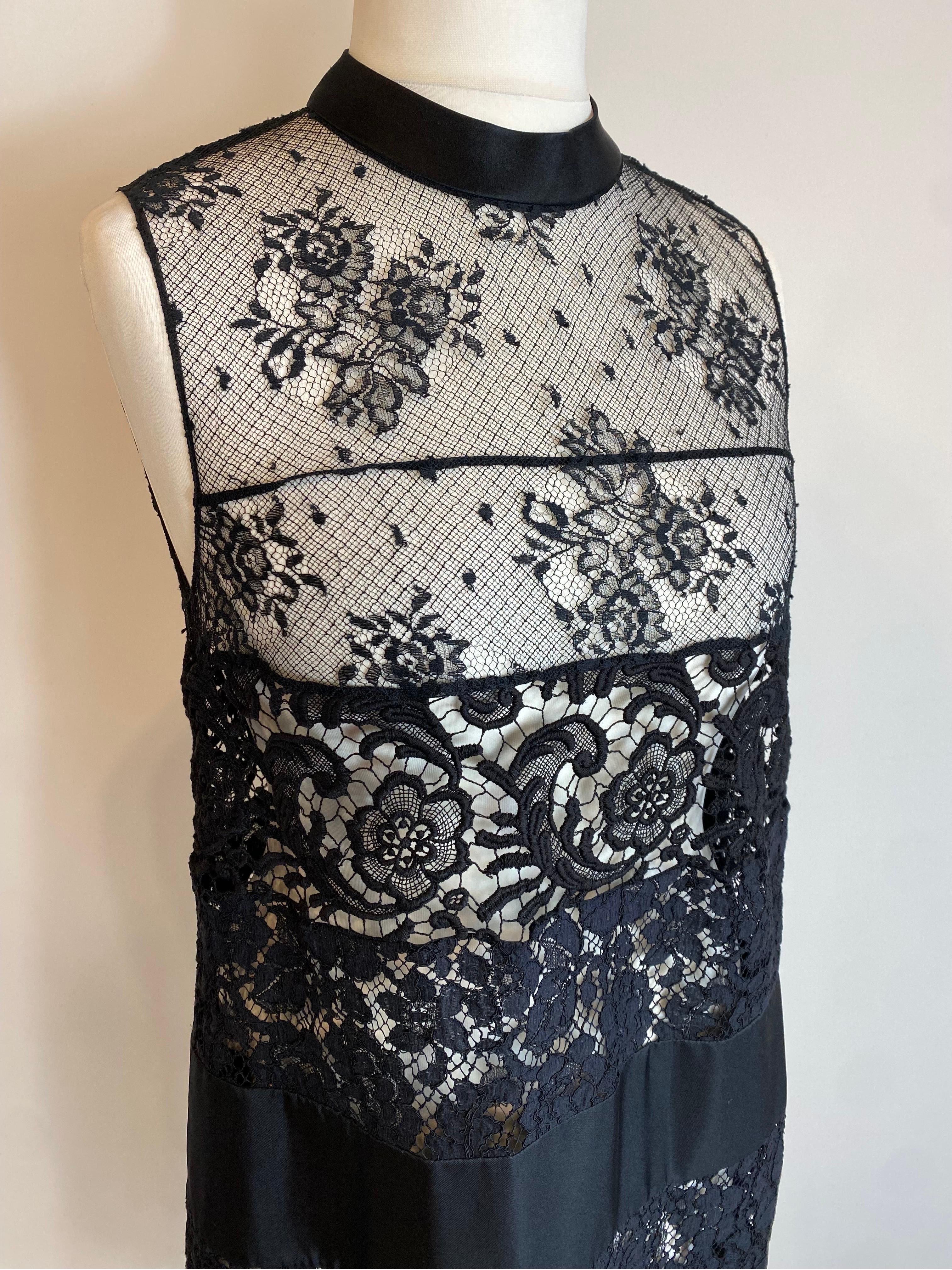 Prada Schwarzes Kleid aus Seide und Spitze im Zustand „Hervorragend“ im Angebot in Carnate, IT