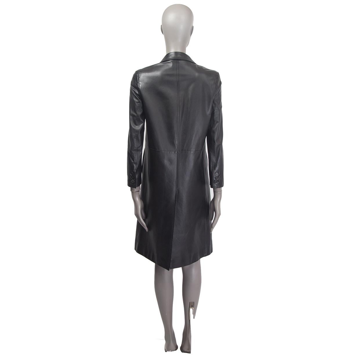 PRADA black SINGLE BREASTED LEATHER Coat Jacket 40 S In Excellent Condition In Zürich, CH