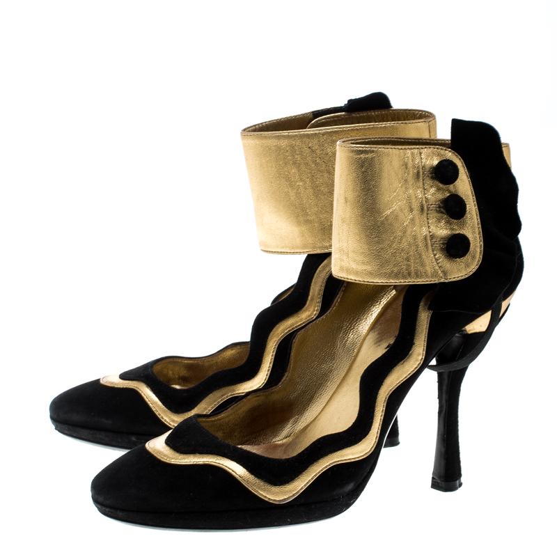 Prada Black Suede And Metallic Gold Leather Fairy Collection Ankle Cuff Pumps Si In Good Condition In Dubai, Al Qouz 2