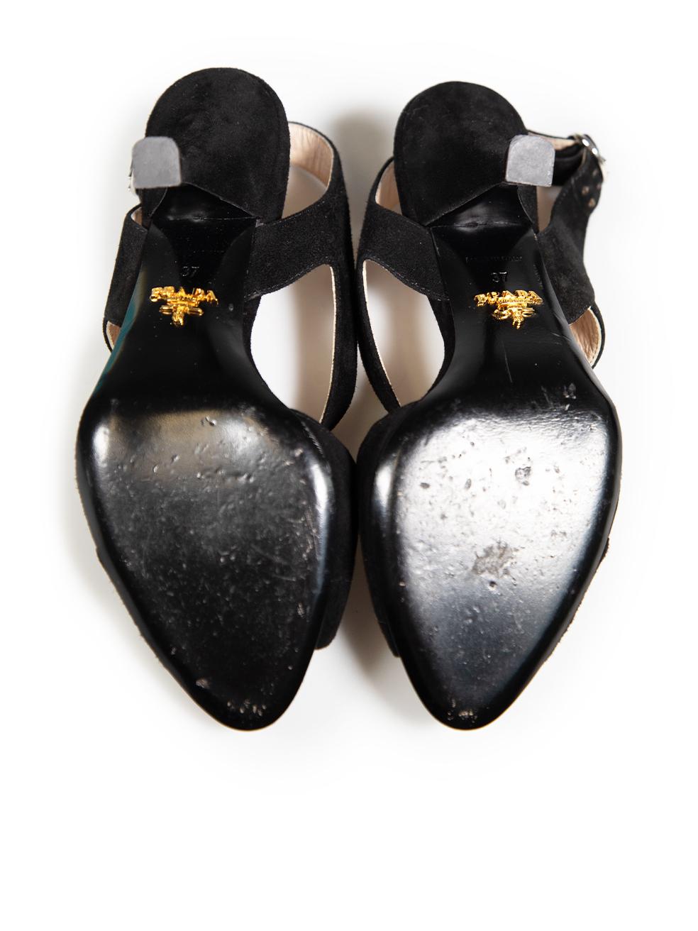 Prada Sandali con cinturino incrociato in pelle scamosciata nera misura IT 37 In condizioni buone in vendita a London, GB