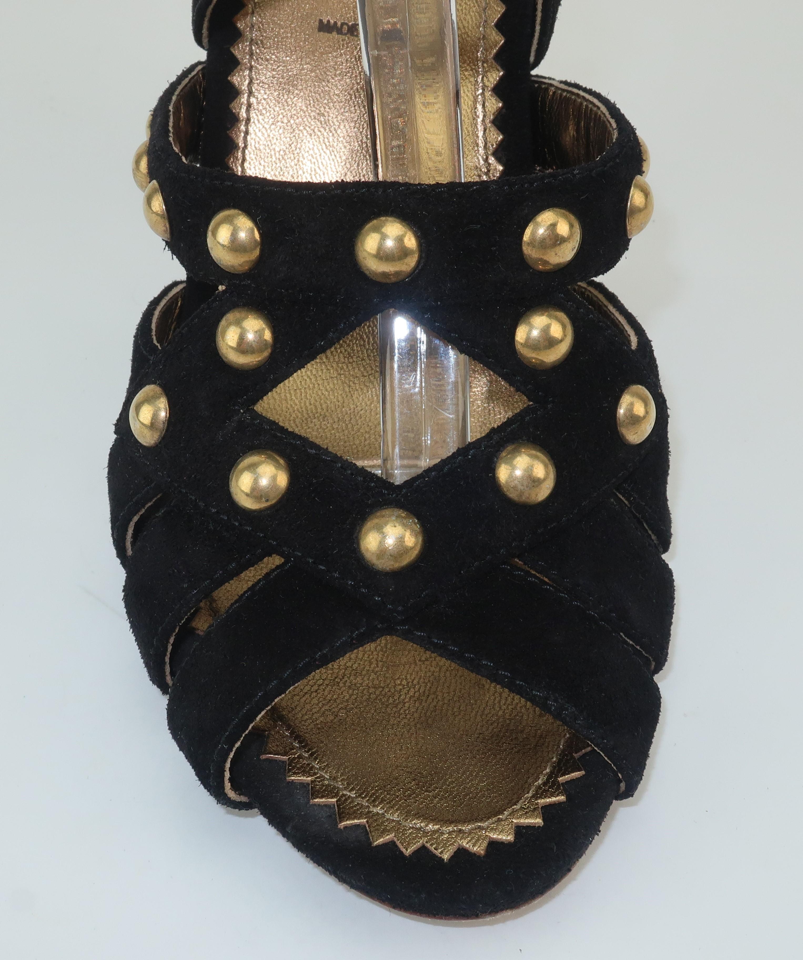 Prada Schwarz Wildleder & Gold Nieten Sandalen Schuhe Gr. 38 im Zustand „Gut“ im Angebot in Atlanta, GA
