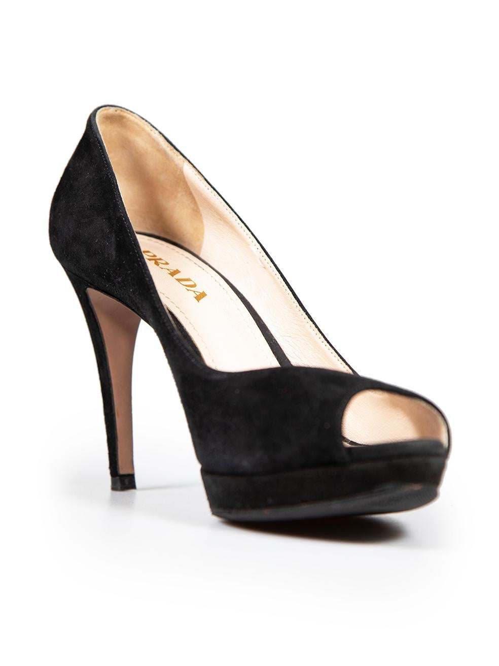CONDITION is Good. Minor wear to the heels is evident. Light signs of wear to the insoles are seen with discolouration marks. Abrasion marks on the front tip, sides, heel backing and bottom are evident on this used Prada designer resale item. Please