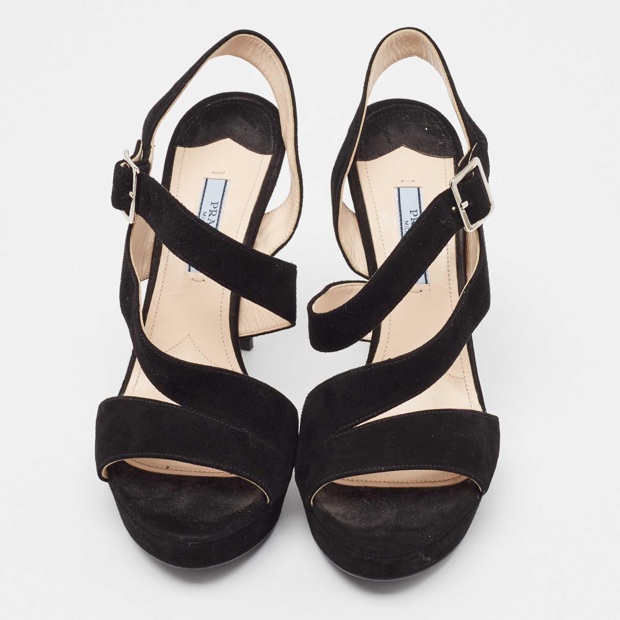 Prada Sandalias de tiras con plataforma de ante negro Talla 37.5 Negro en venta