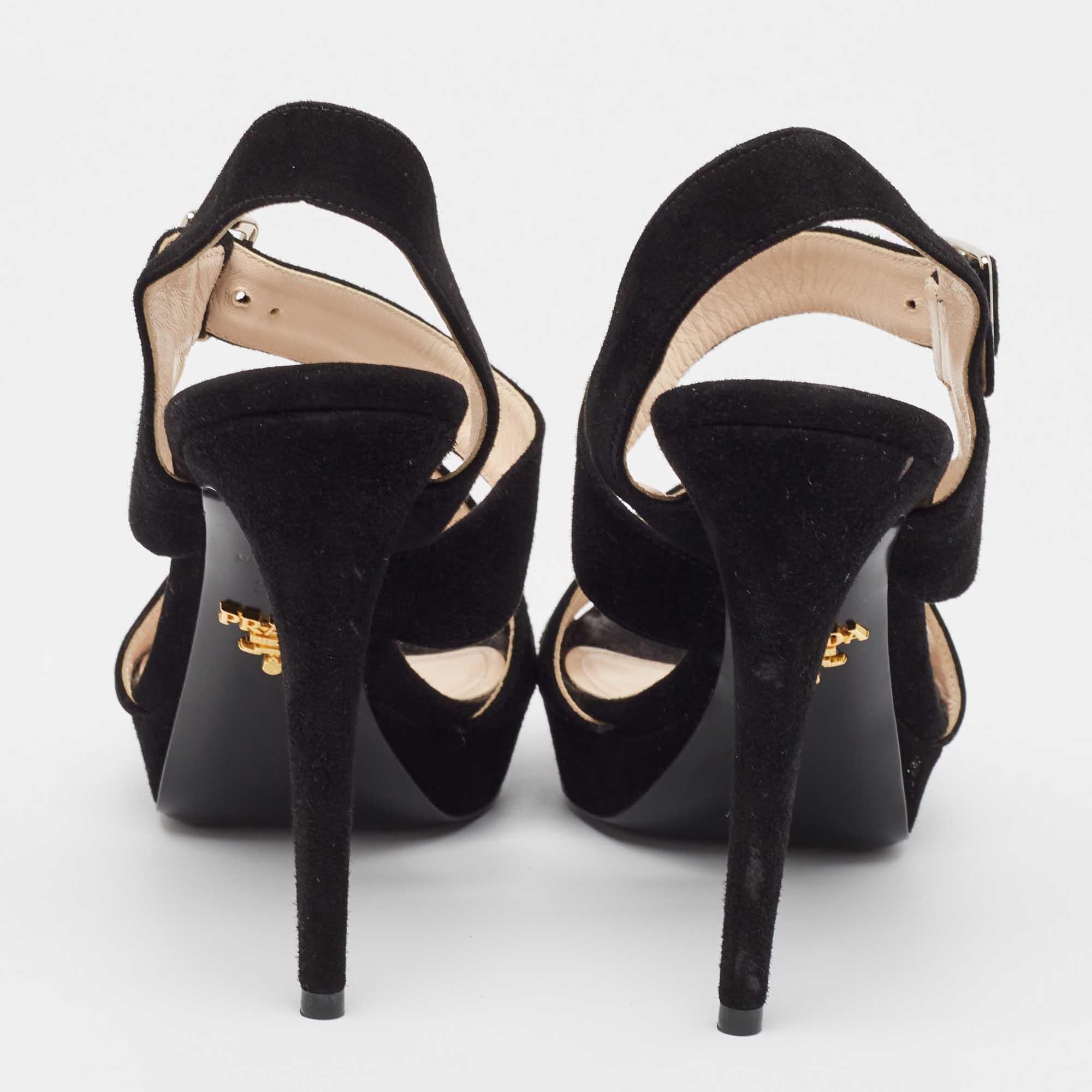 De las mujeres Prada Sandalias de tiras con plataforma de ante negro Talla 37.5 en venta