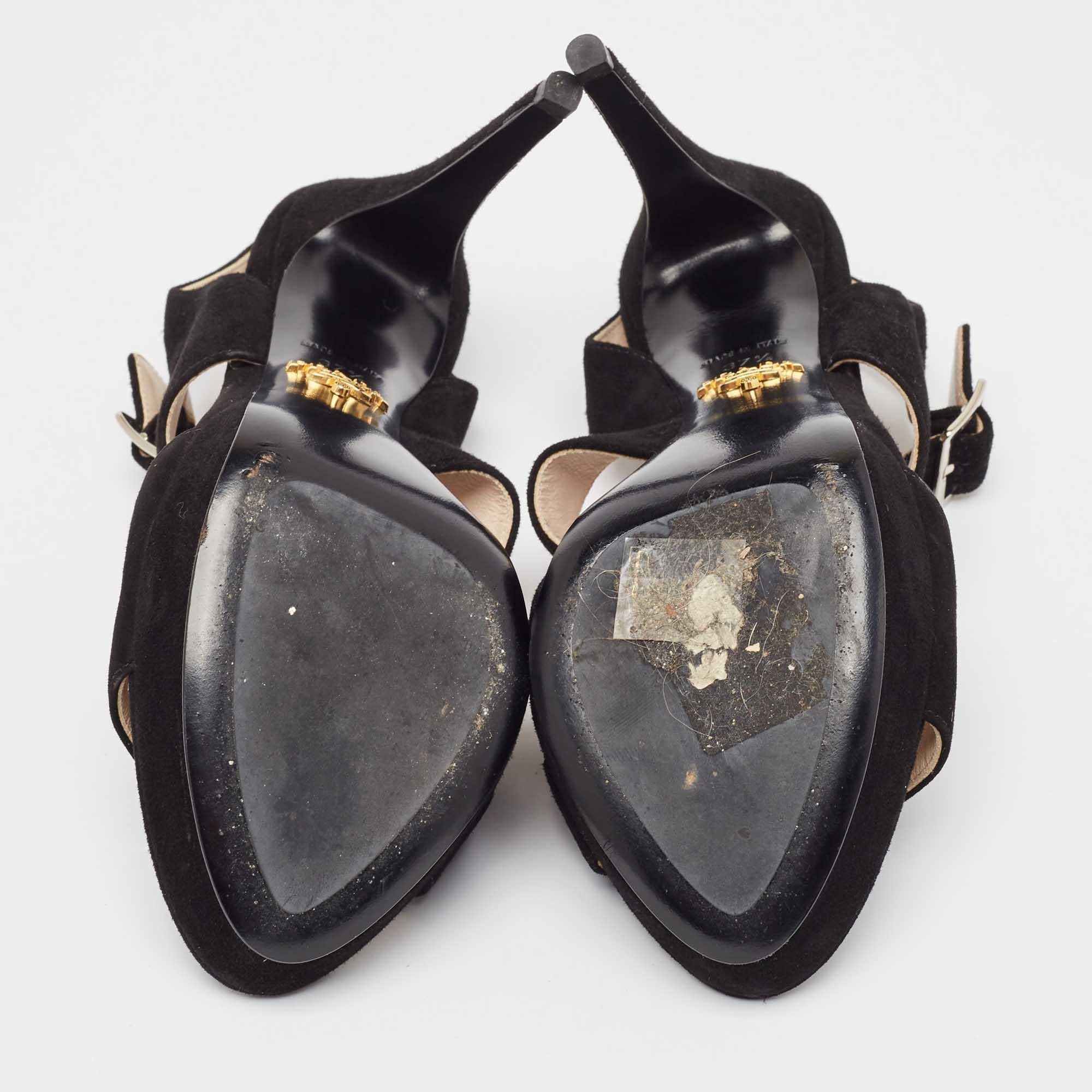 Prada Sandalias de tiras con plataforma de ante negro Talla 37.5 en venta 1