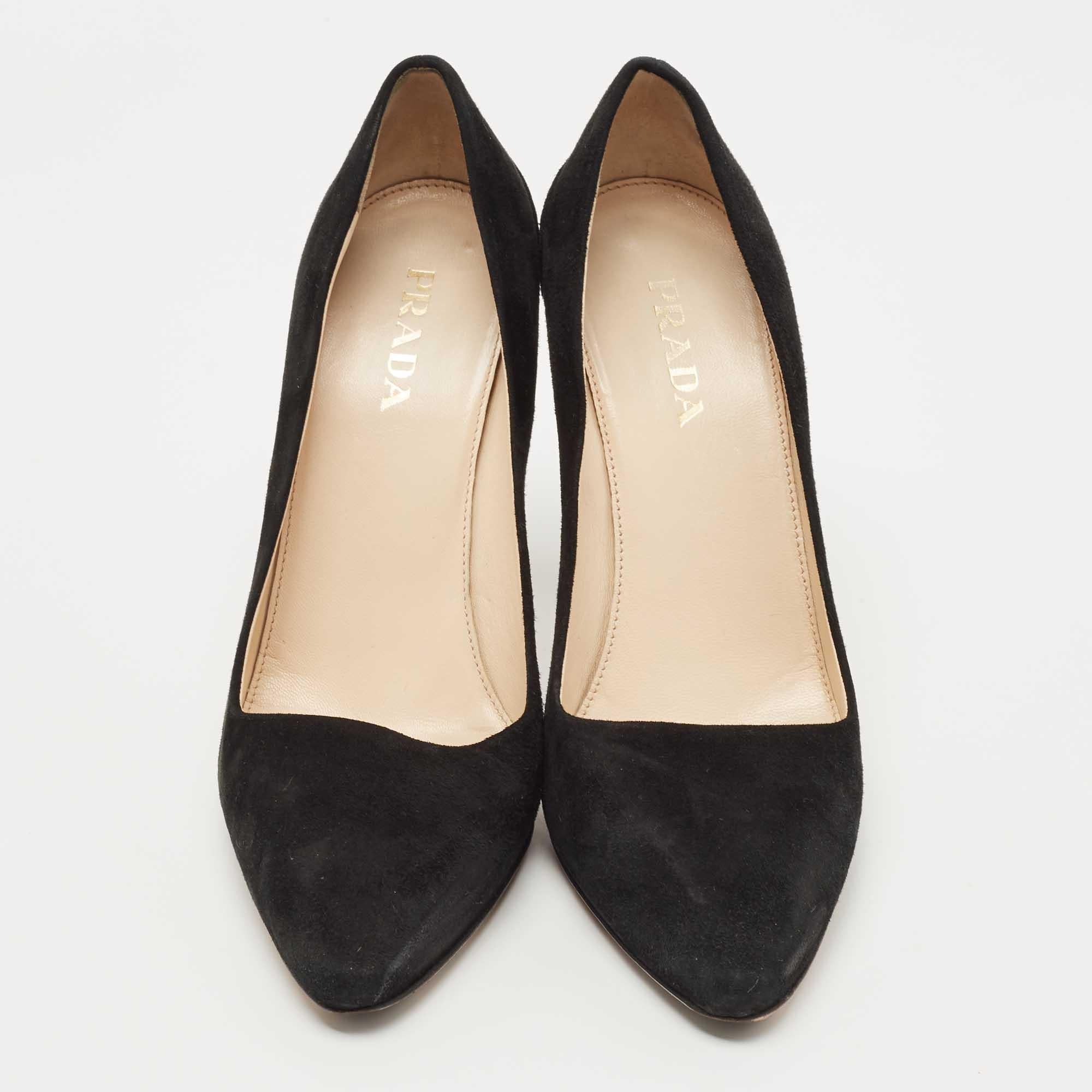 Women's Prada Black Suede Pointed Toe Pumps Size 38.5 For Sale