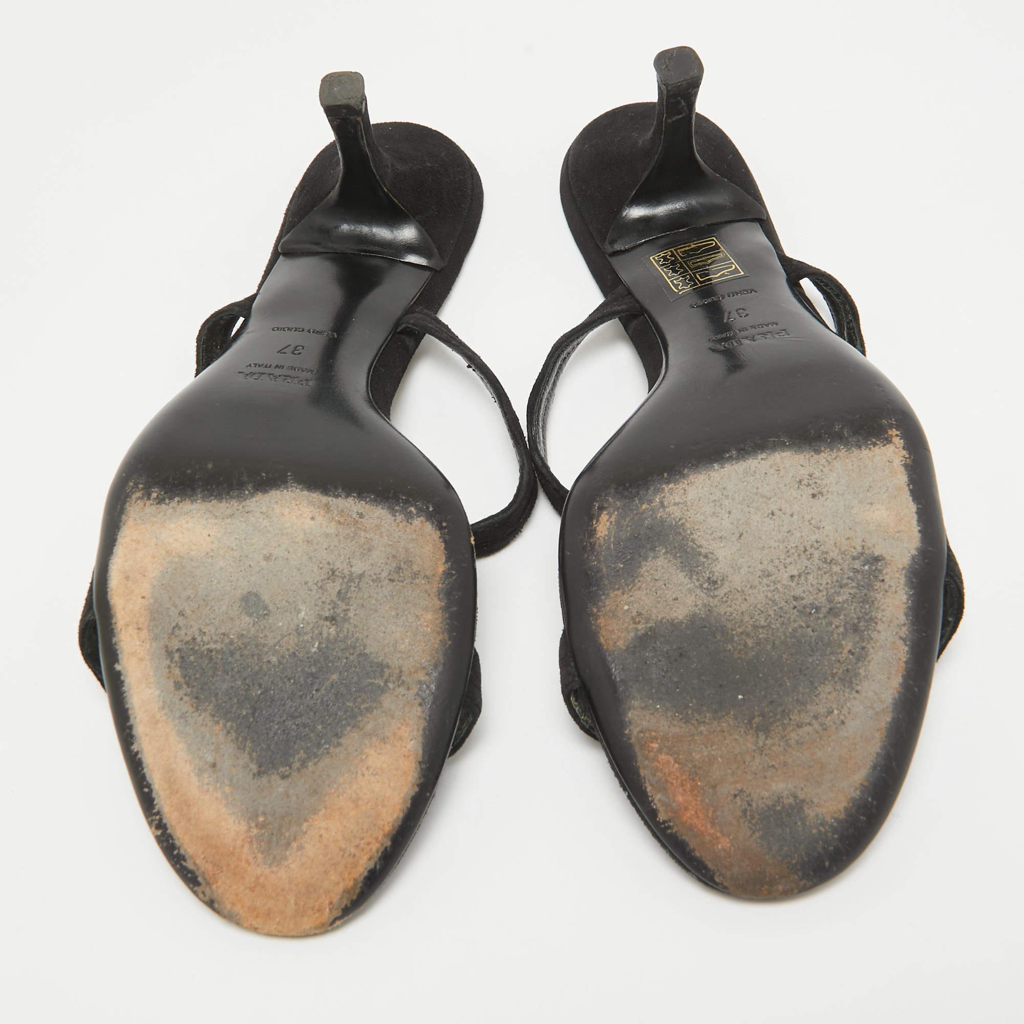 Prada - Sandales en daim noir - Taille 37 en vente 1