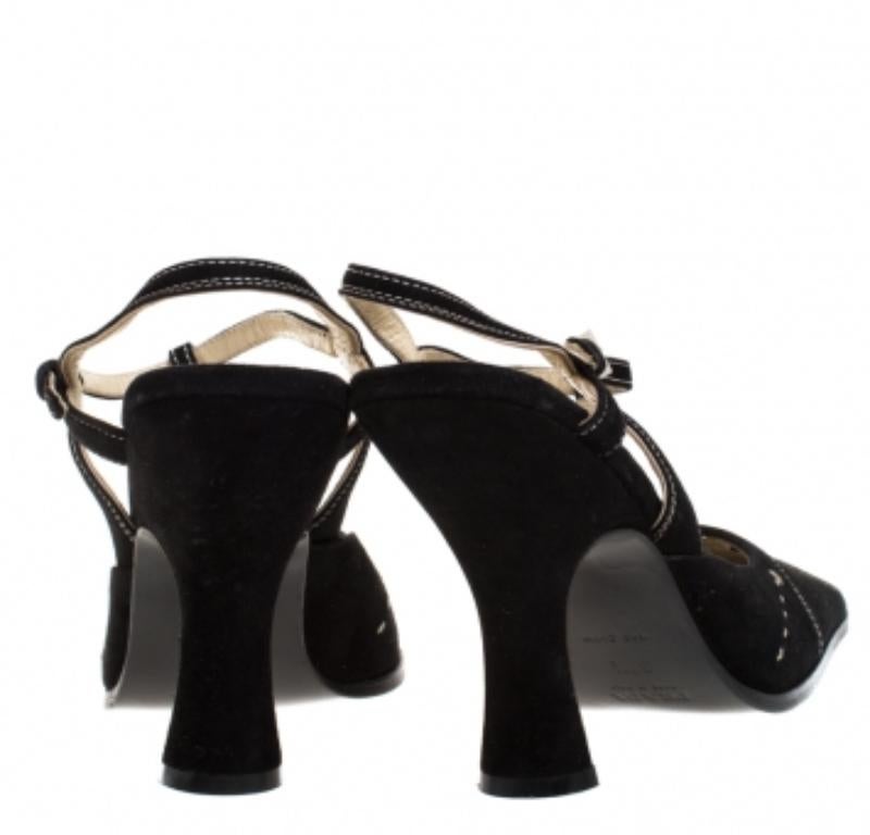 Noir Prada - Escarpins en daim noir à bouts carrés et à bride cheville - Taille 37,5 en vente