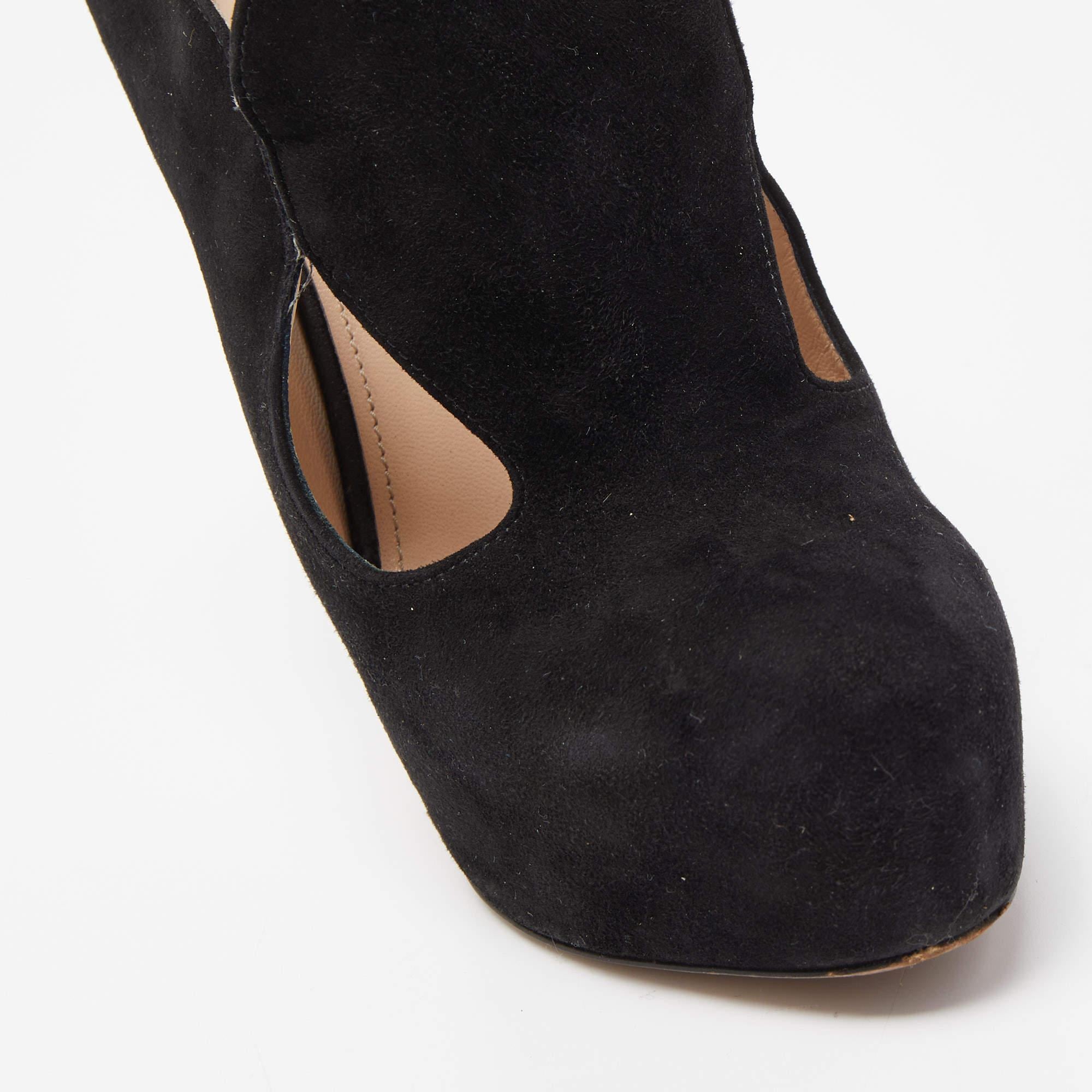 Prada Black Suede Zip detail Cut Out Platform Booties Size 36.5 en vente 2