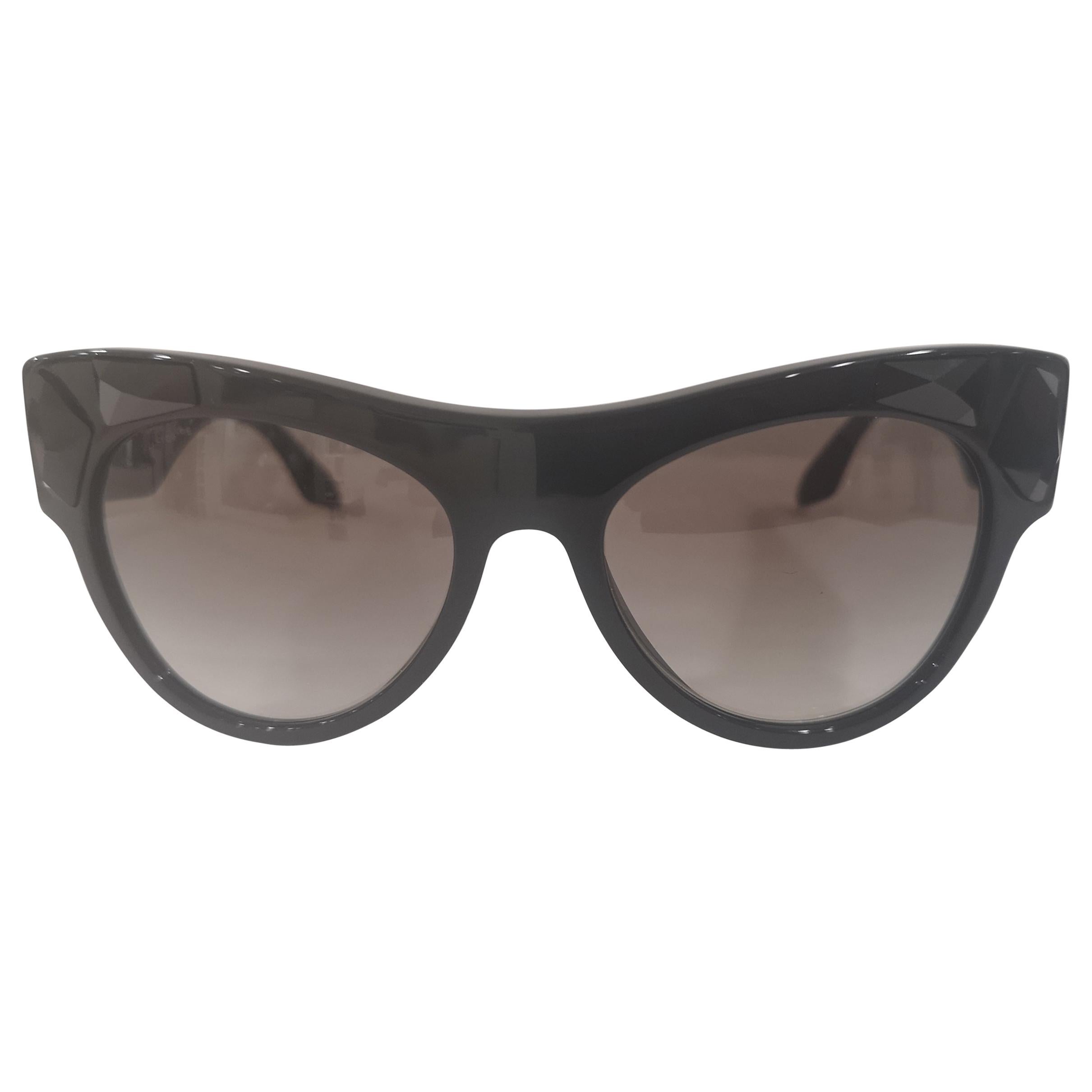 PRADA BLACK Diva Sunglasses mod. SPR 230 56/20 140 2N w/CASE and BOX