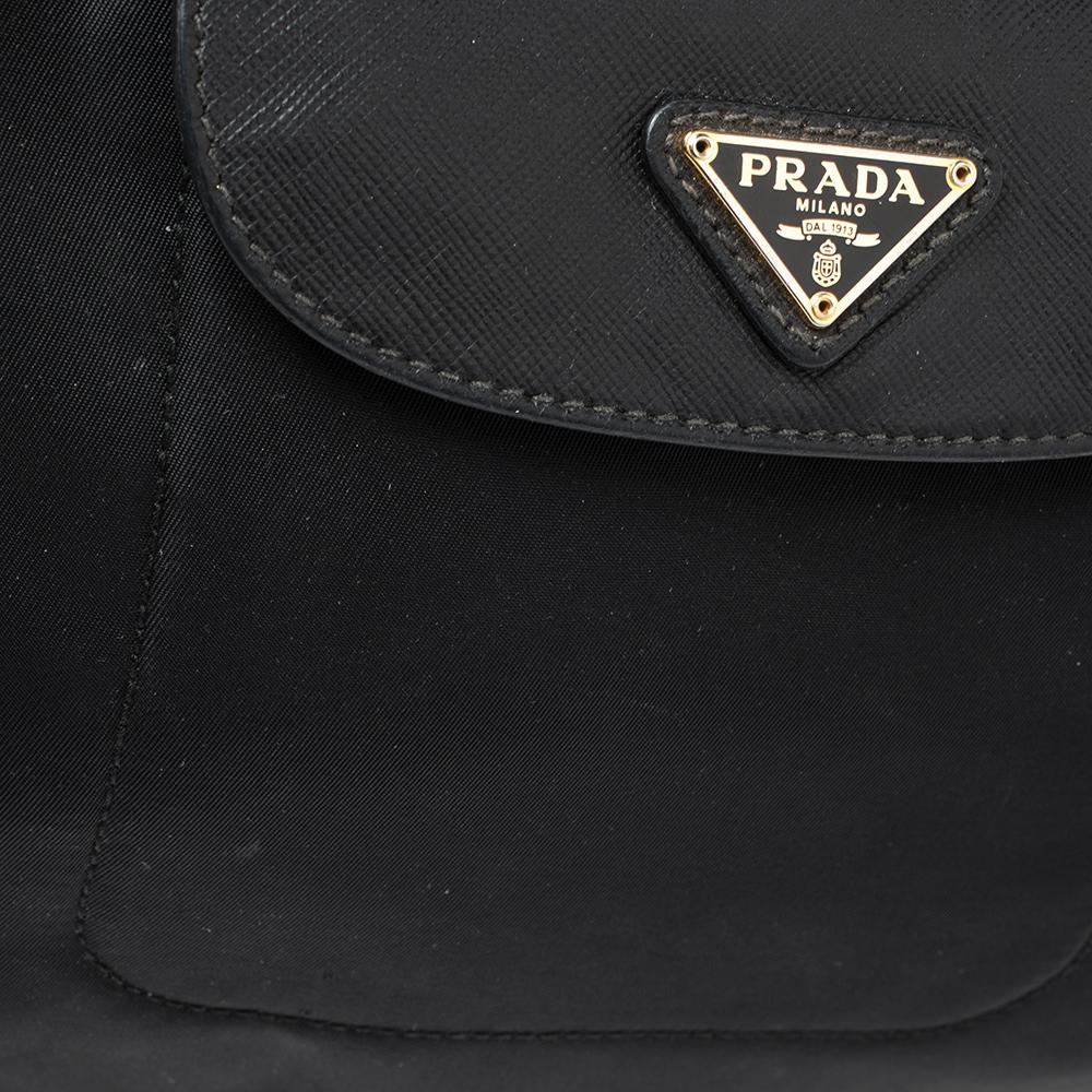 Prada Black Tessuto Nylon and Leather Crossbody Bag In Good Condition In Dubai, Al Qouz 2