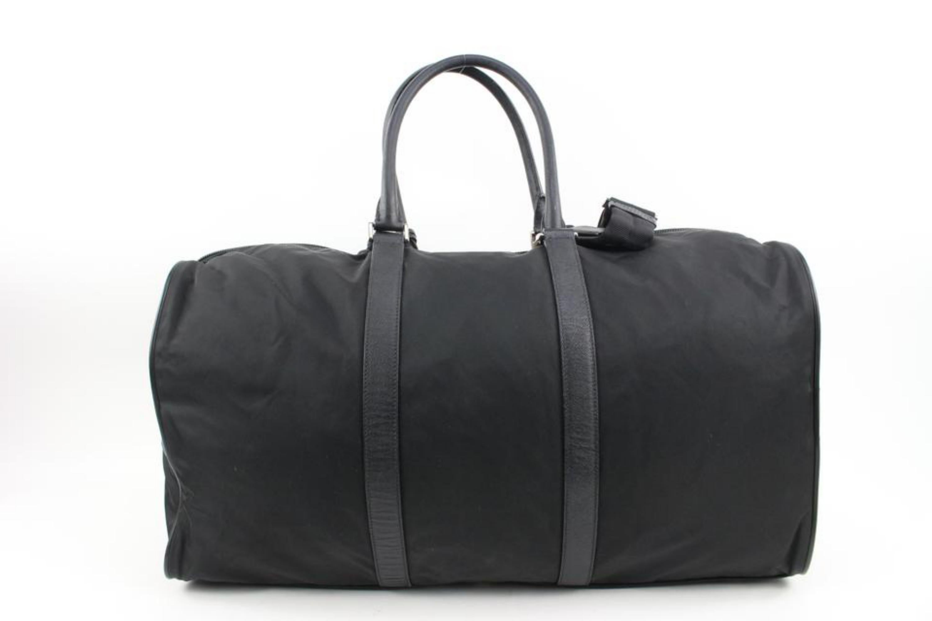 Prada Black Tessuto Nylon Boston Duffle Bag 88p225s In Good Condition In Dix hills, NY