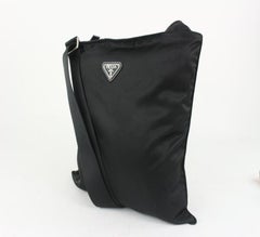 Prada Noir Tessuto Nylon Crossbody Messenger Bag 1013pr23