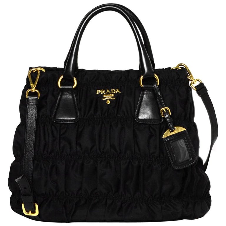 Prada Black Tessuto Nylon Gauffre Tote Bag w/ Crossbody Strap For Sale at 1stdibs