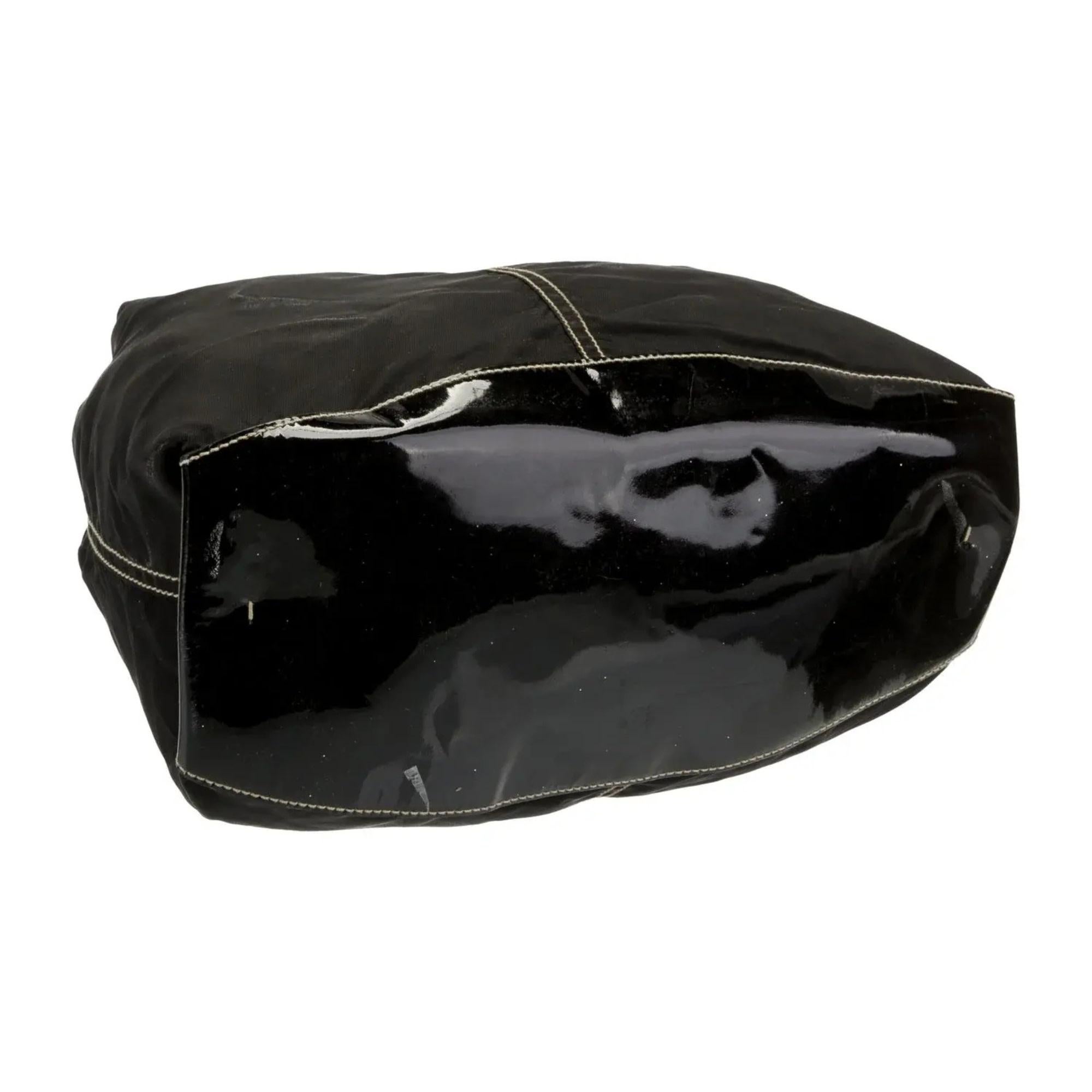 Prada Black Tessuto Nylon Hobo Ring Bag In Good Condition For Sale In Montreal, Quebec