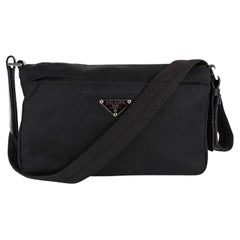 Prada Messenger Umhängetasche aus schwarzem Tessuto- Nylon 4PR1018