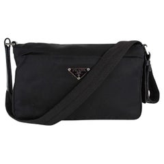 Vintage Prada Black Tessuto Nylon Messenger Shoulder bag 4PR1018