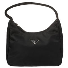 Prada Schwarz Tessuto Nylon Necessaire Pochette Tasche