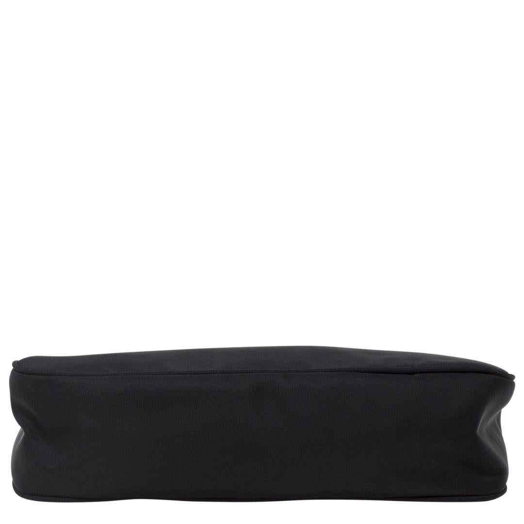 Pochette Prada Black Tessuto en nylon Excellent état - En vente à Atlanta, GA