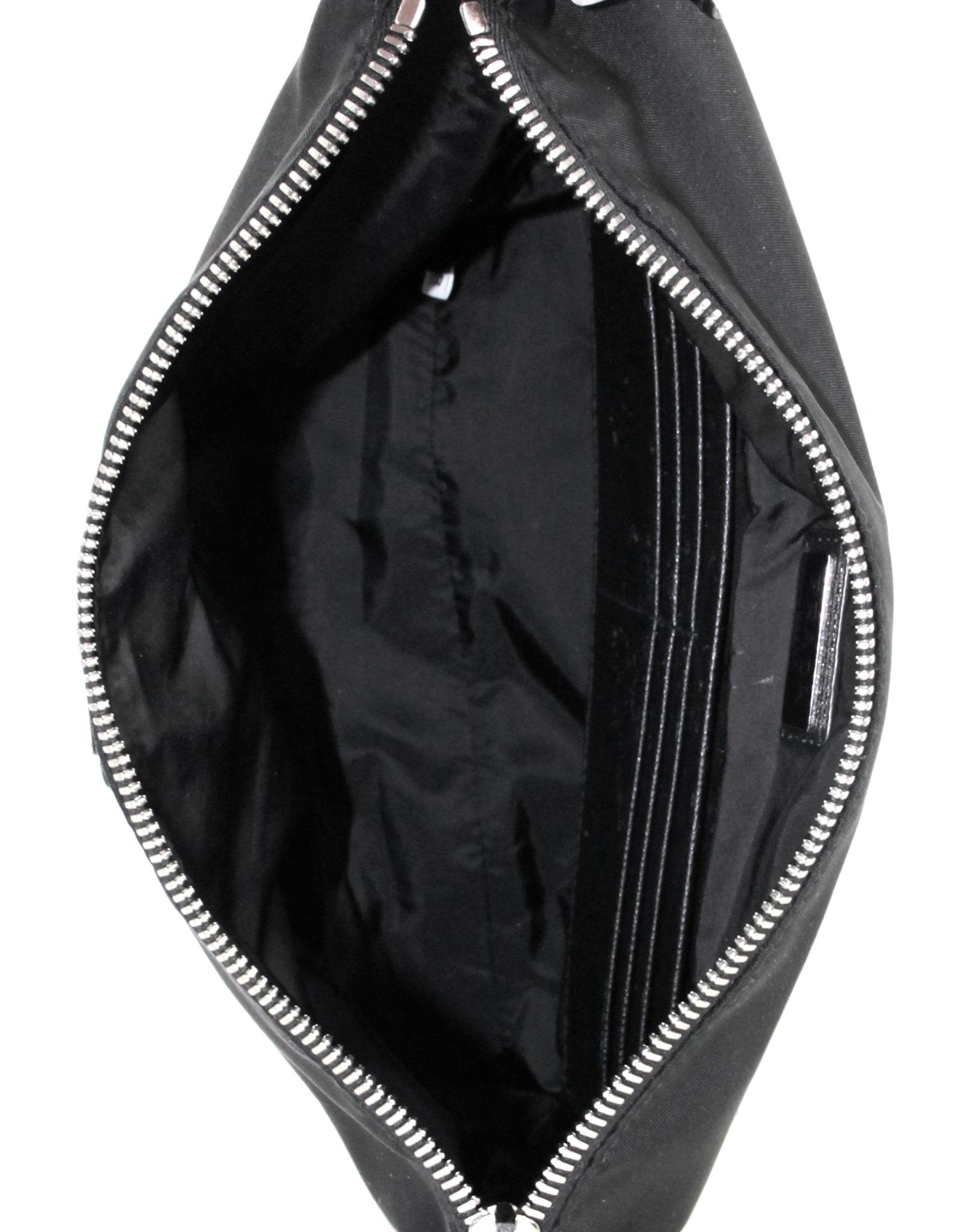 Prada Black Tessuto Nylon Saffiano Wristlet Bag In Excellent Condition For Sale In New York, NY