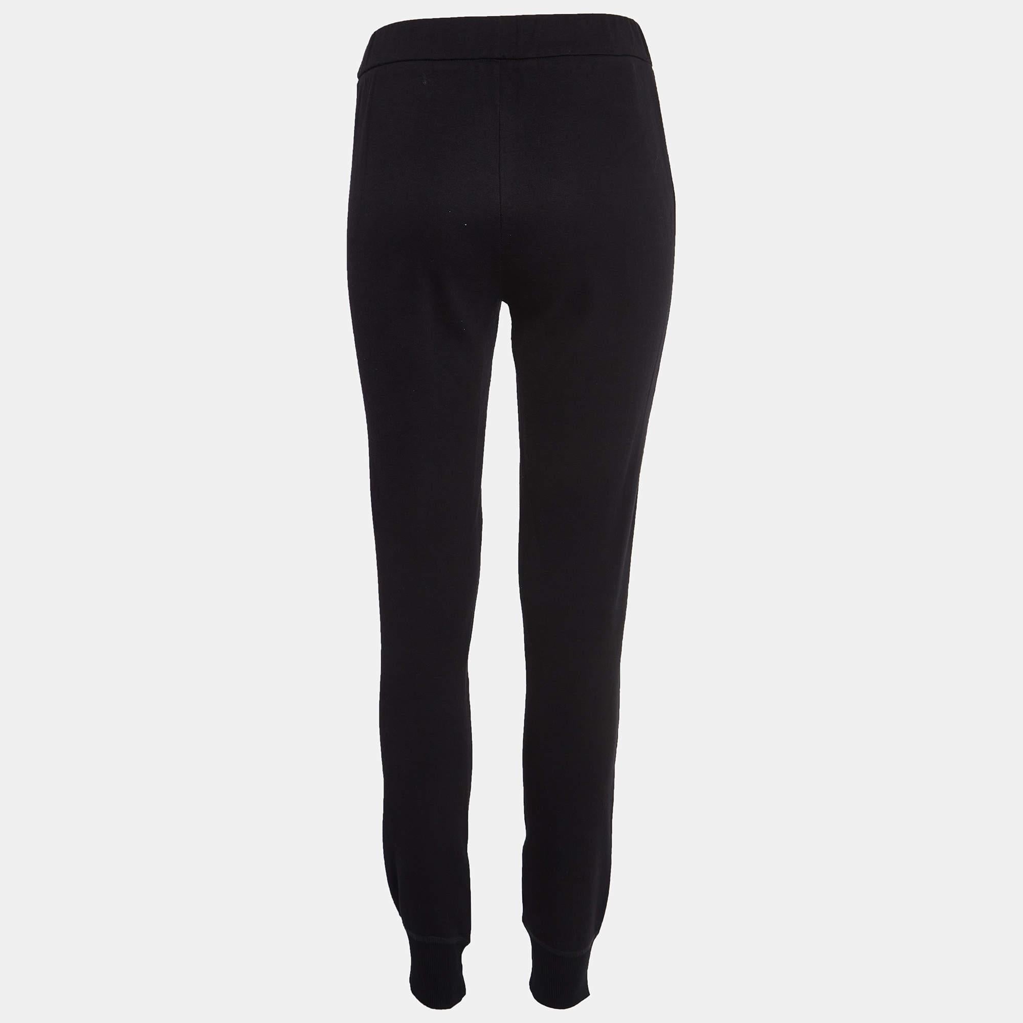 Sortez pour un jogging avec ces joggers super élégants se prélasser ou sortir pour faire des courses la création vous fera vous sentir à l'aise toute la journée.