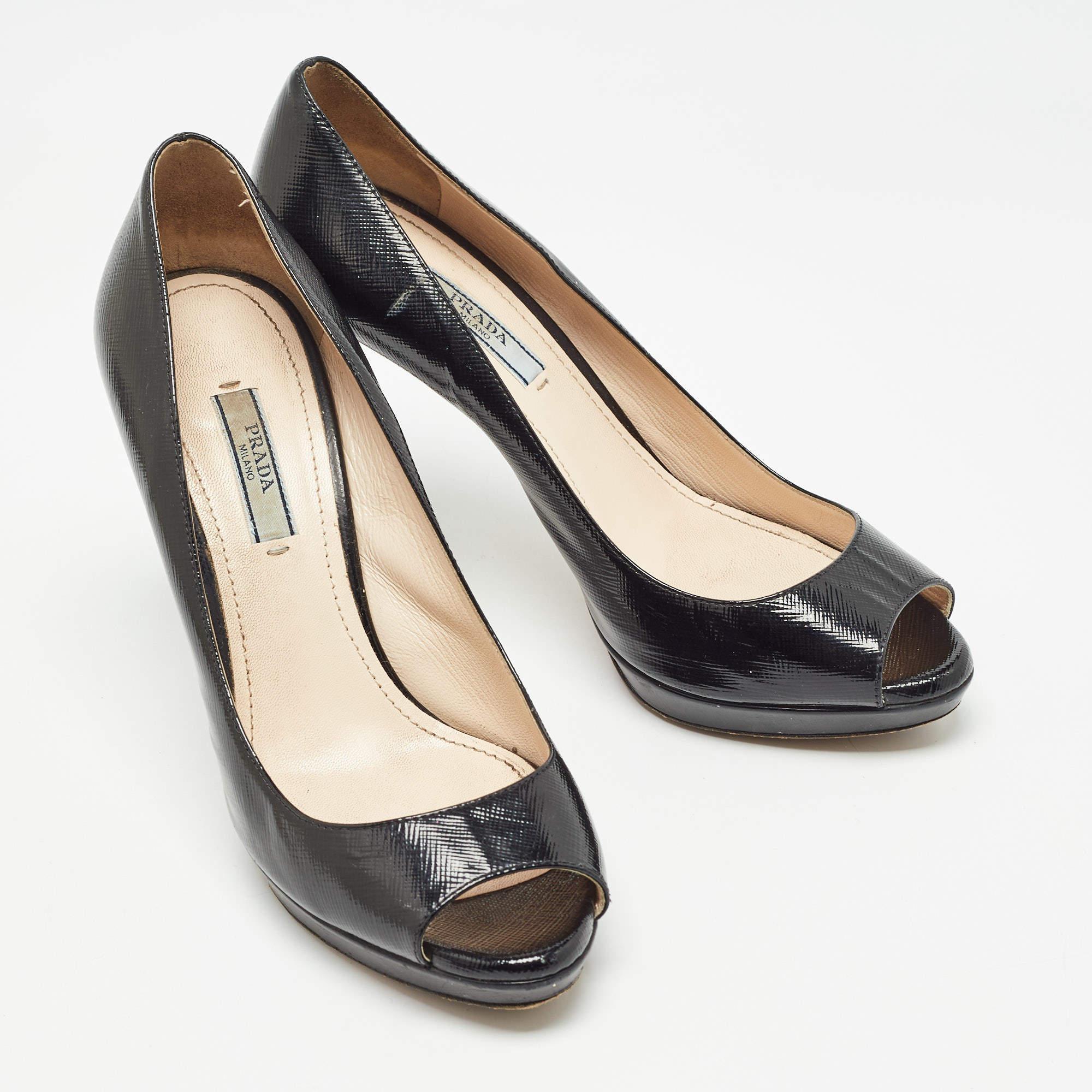 Women's Prada Black Vernice Saffiano Leather Peep Toe Platform Pumps Size 37.5 For Sale