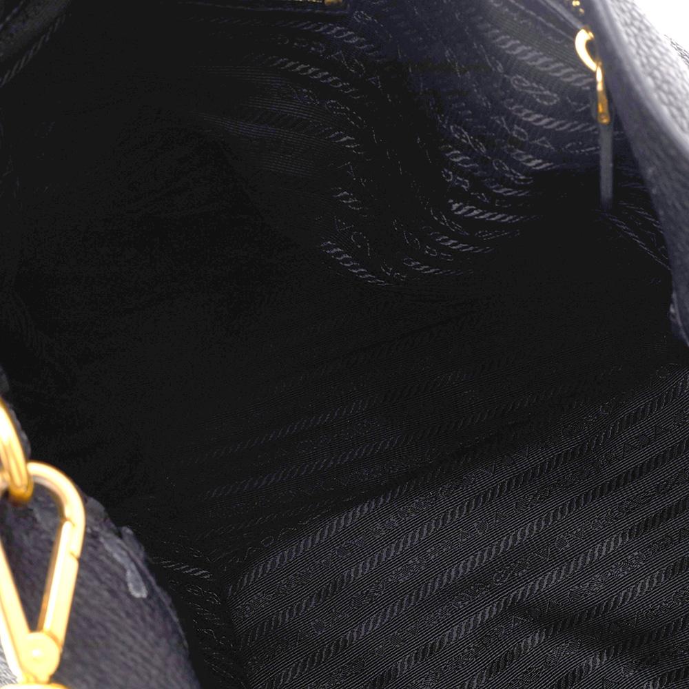 Prada Black Vitello Daino Leather Shopping Tote In Good Condition In Dubai, Al Qouz 2