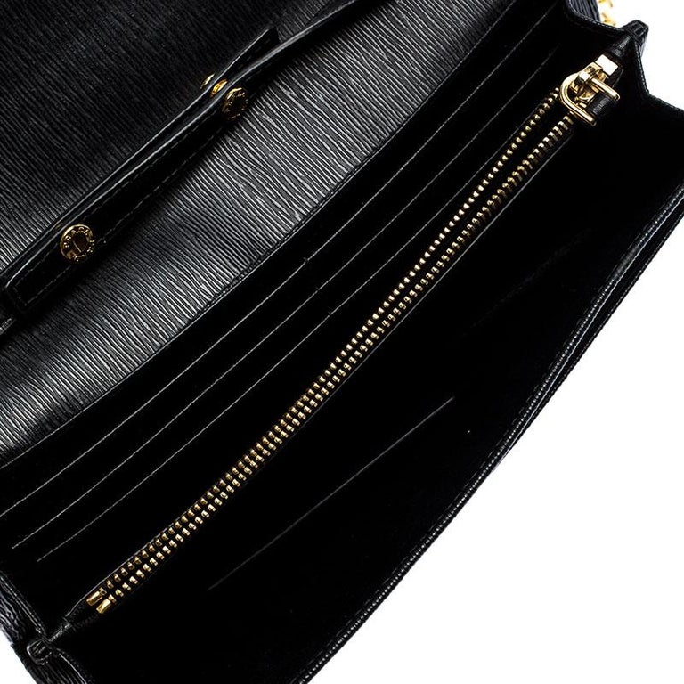 Prada Black Vitello Move Leather Borsa Portafoglio Chain Bag For Sale at  1stDibs | prada borsa portafoglio