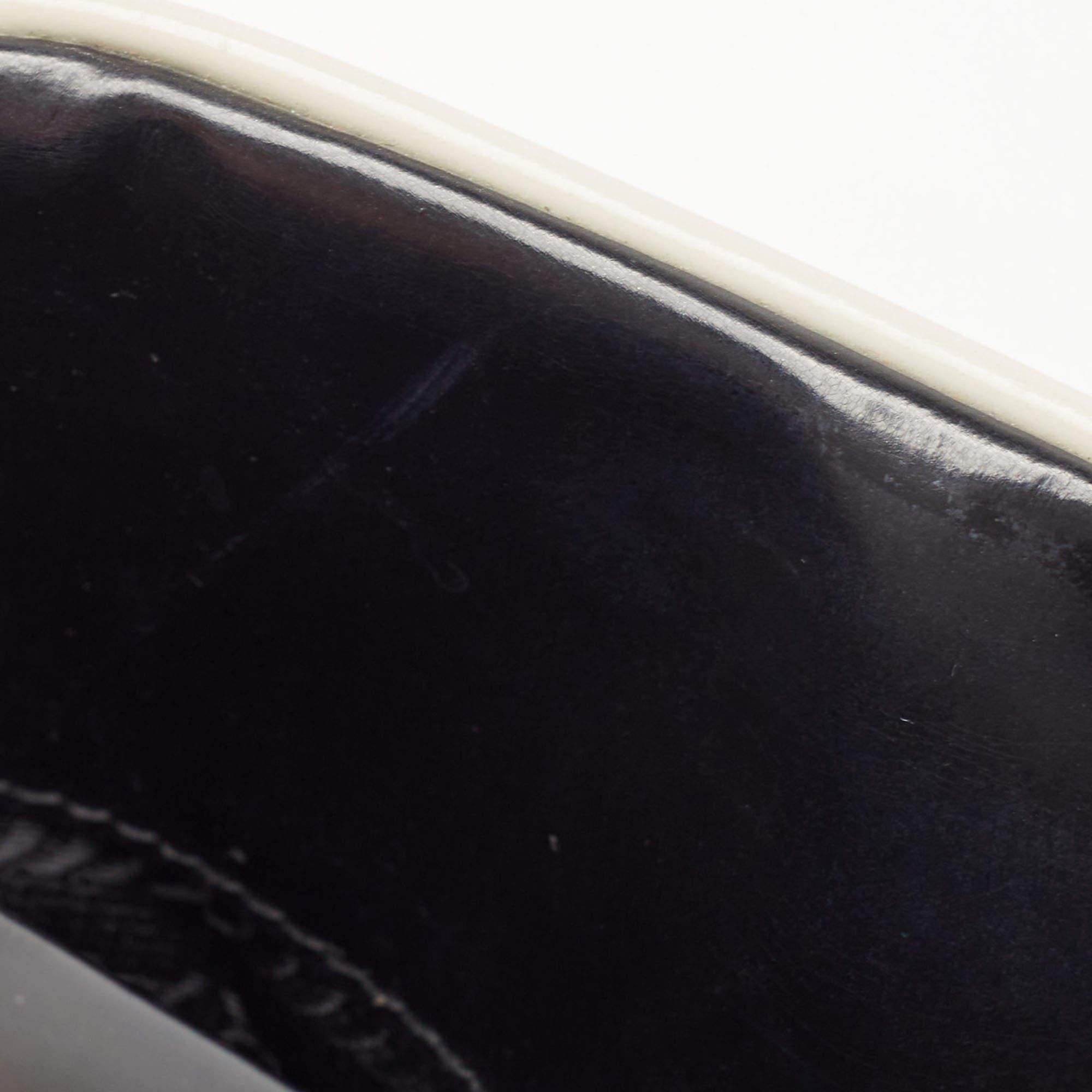 Prada Black/White Patent Leather Frame Top Handle Bag For Sale 7