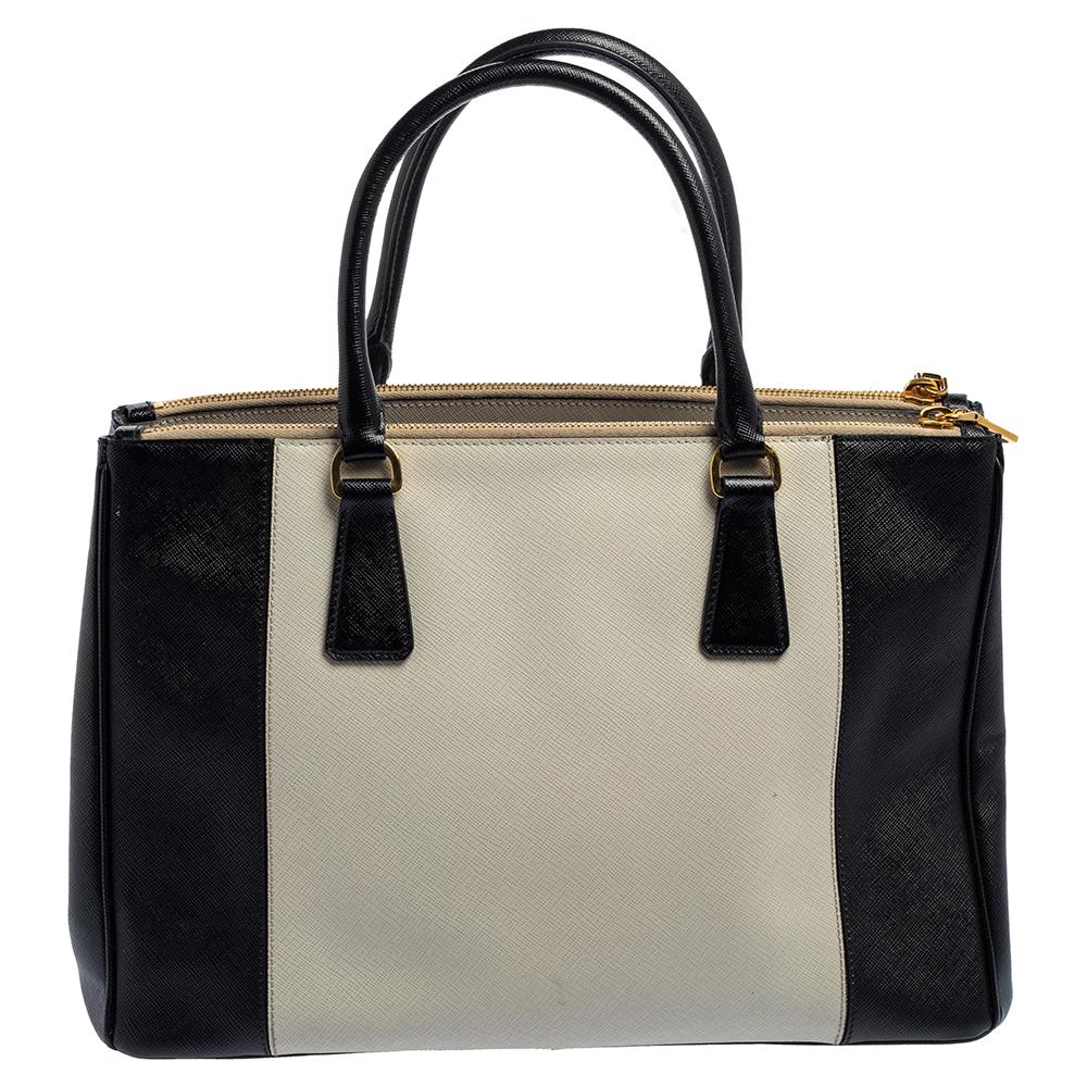 Prada Black/White Saffiano Lux Leather Medium Galleria Tote In Good Condition In Dubai, Al Qouz 2