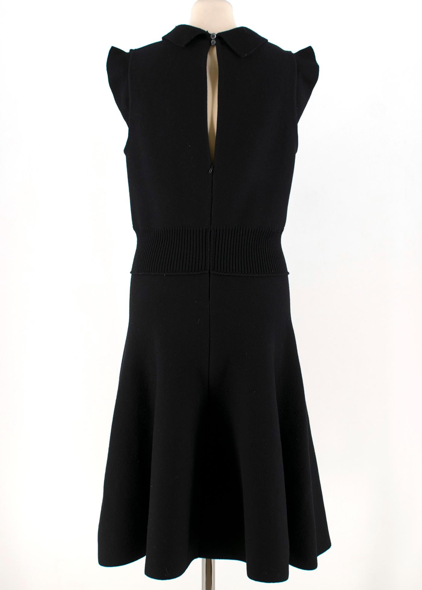 Prada Black Wool-blend Knit Dress US 8 In Good Condition For Sale In London, GB