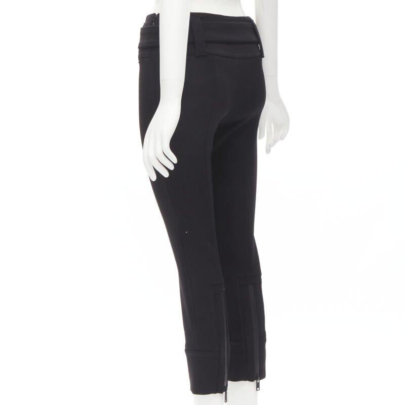 PRADA Schwarze Hose mit schwarzer Wollschnalle und spitz zulaufendem Gürtel XS im Angebot 1