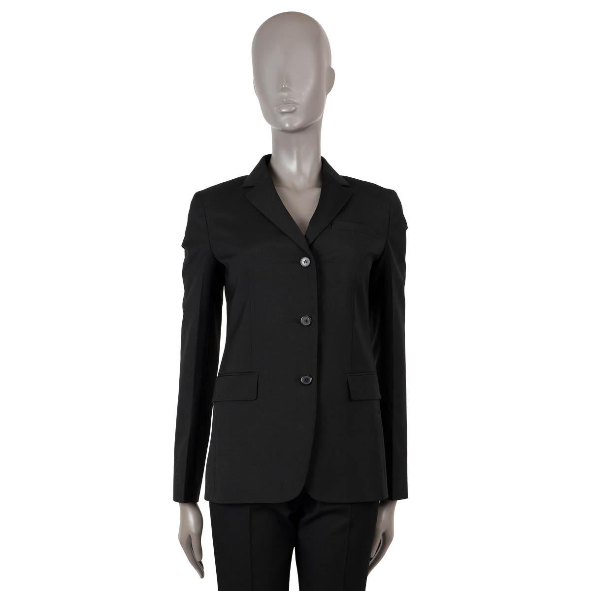 PRADA black wool CLASSIC Blazer Jacket 38 XS In Excellent Condition For Sale In Zürich, CH