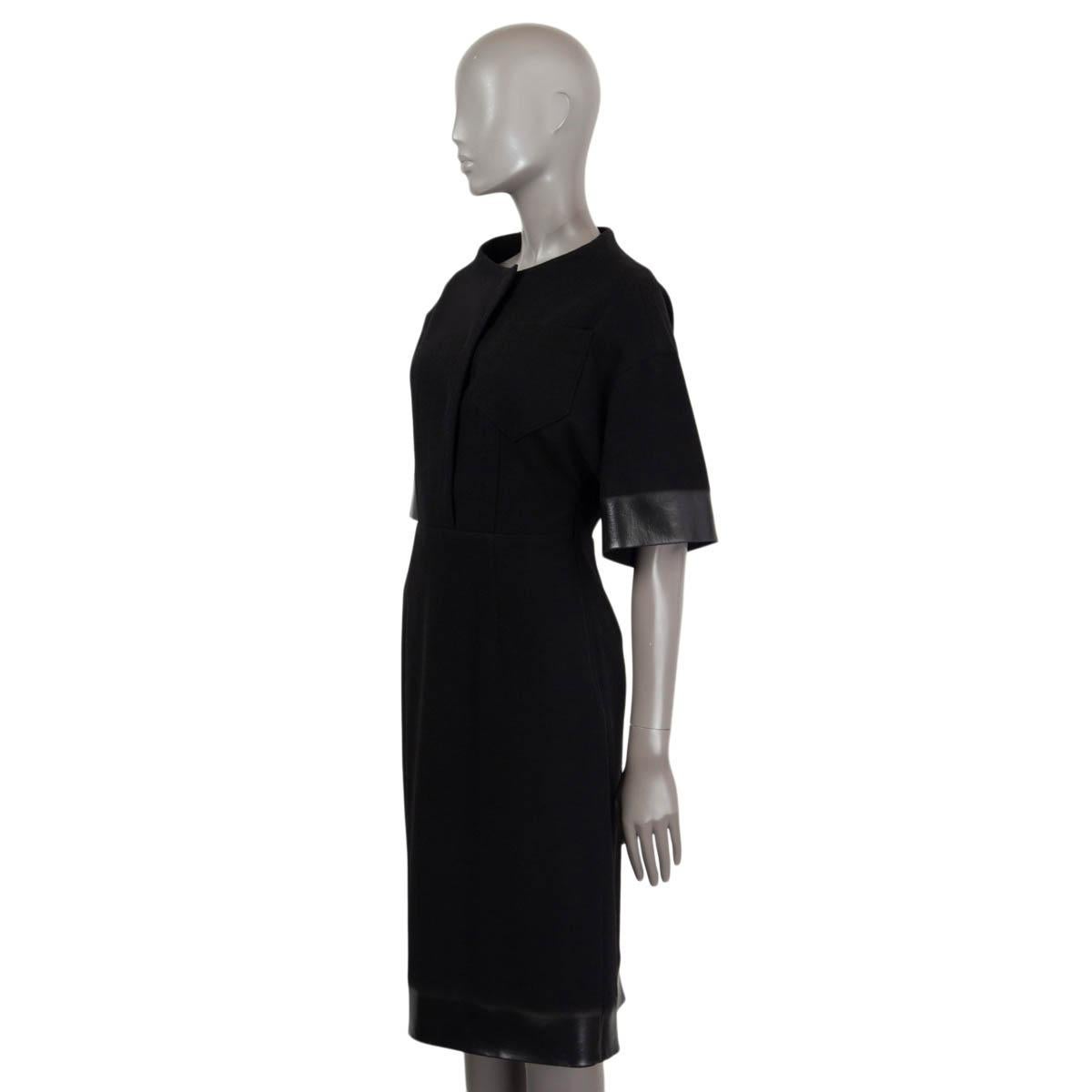 PRADA black wool FAUX LEATHER TRIM SHORT SLEEVE Shift Dress 40 S In New Condition For Sale In Zürich, CH