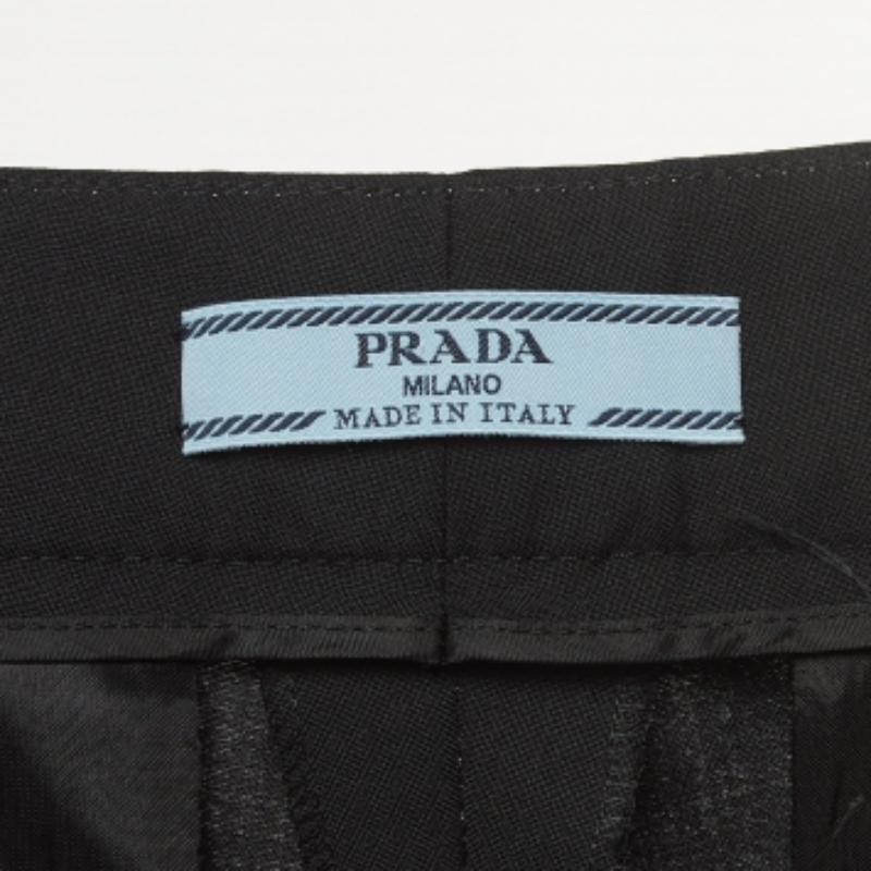 Prada Pantaloni formali slim fit in lana nera S in vendita 1