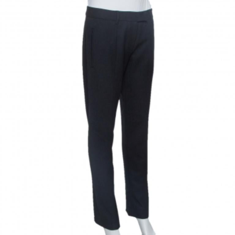 Prada Black Wool Tapered Trousers M In Excellent Condition For Sale In Dubai, Al Qouz 2