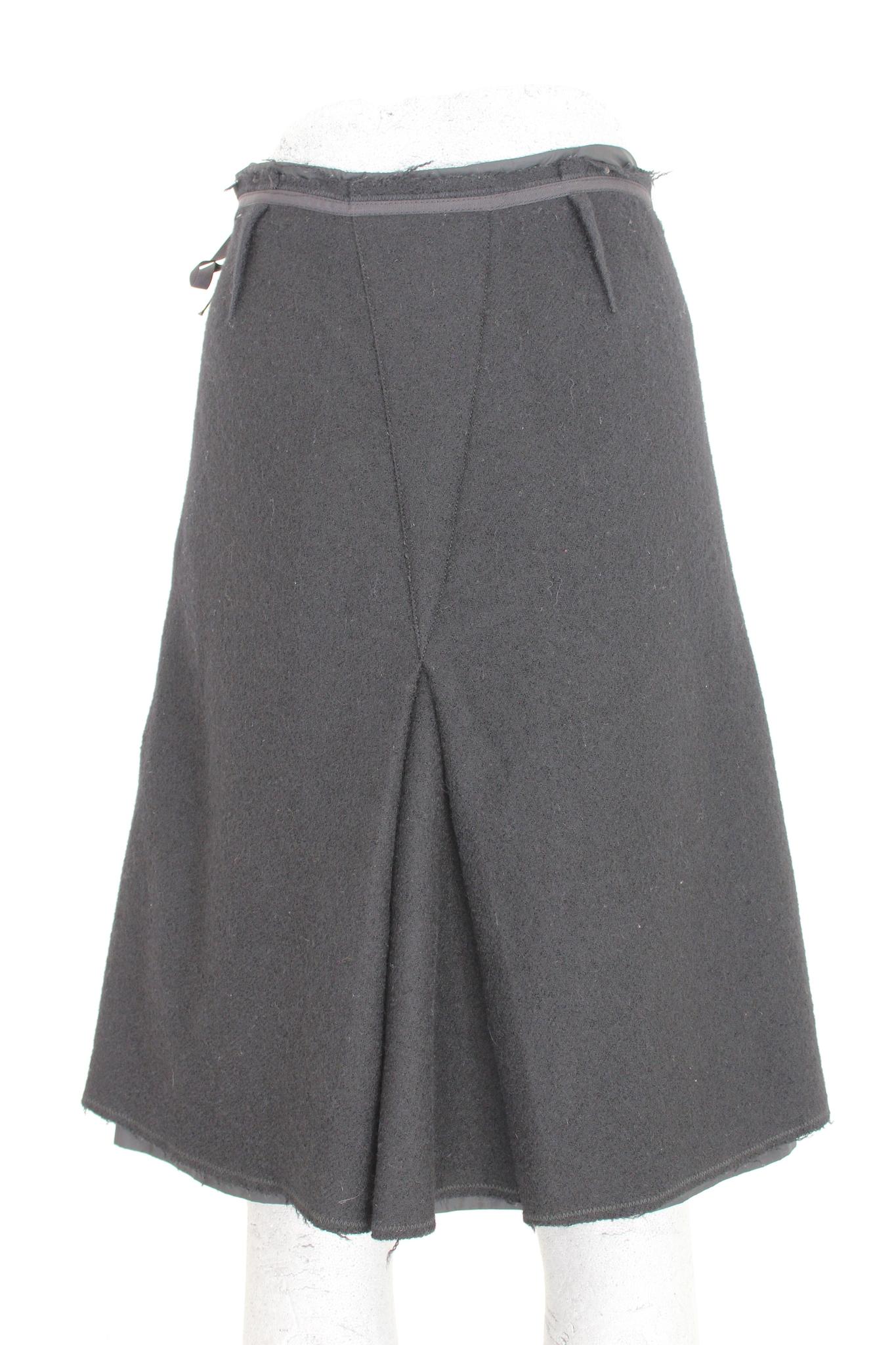 Prada Black Wool Vintage Flared Skirt In Excellent Condition In Brindisi, Bt