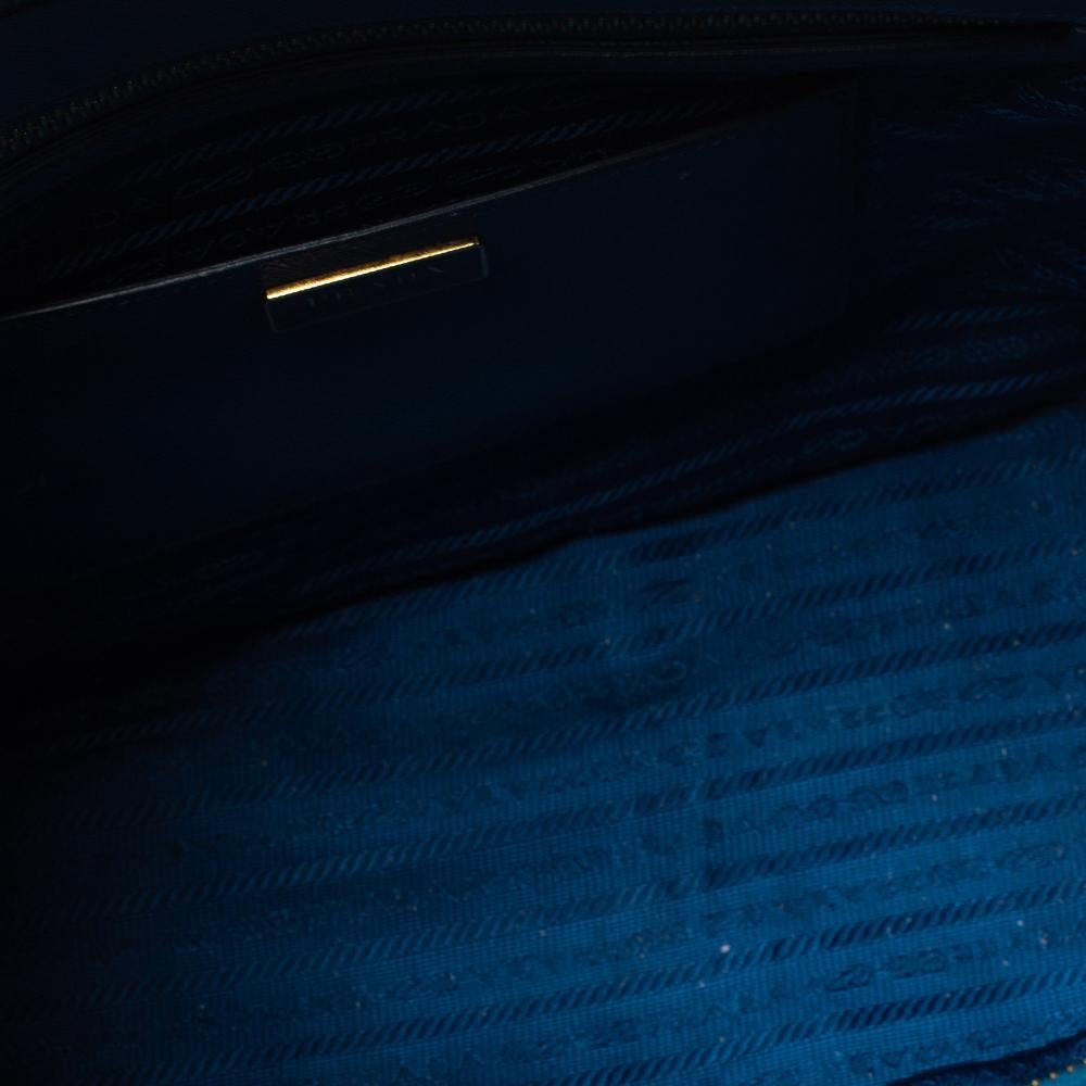 Prada Blau Bicolor Saffiano Lux Leder Medium Galleria Double Zip Tote 5